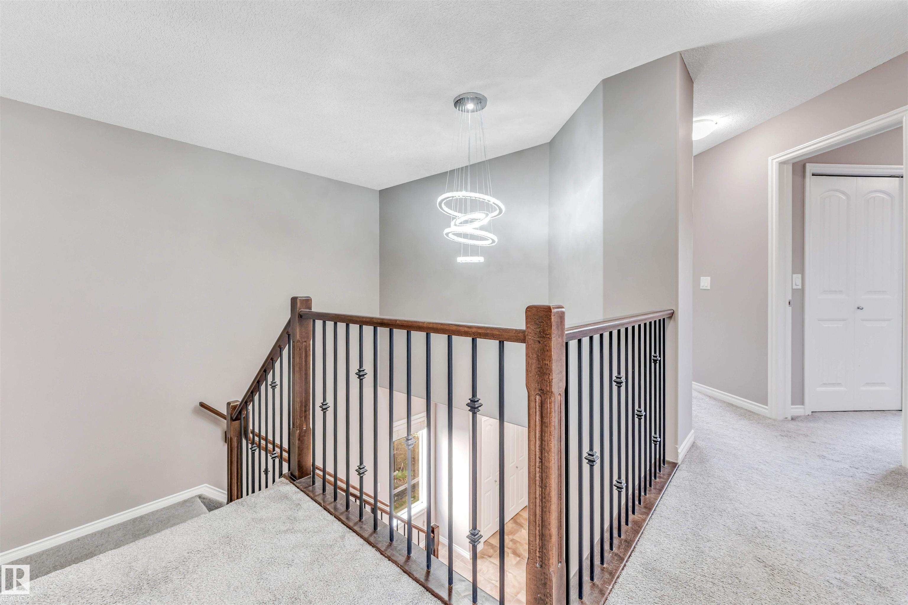 https://zimg.paragon.ice.com/ParagonImages/Property/PM/RAE/225400681/35/0/0/7ebbdfc922d99669e35e91dbfd54b962/1/496ec35367591401a3ca016415ee36e5/225400681-15aa4152-be40-494a-abfb-f1f64627b353.JPG