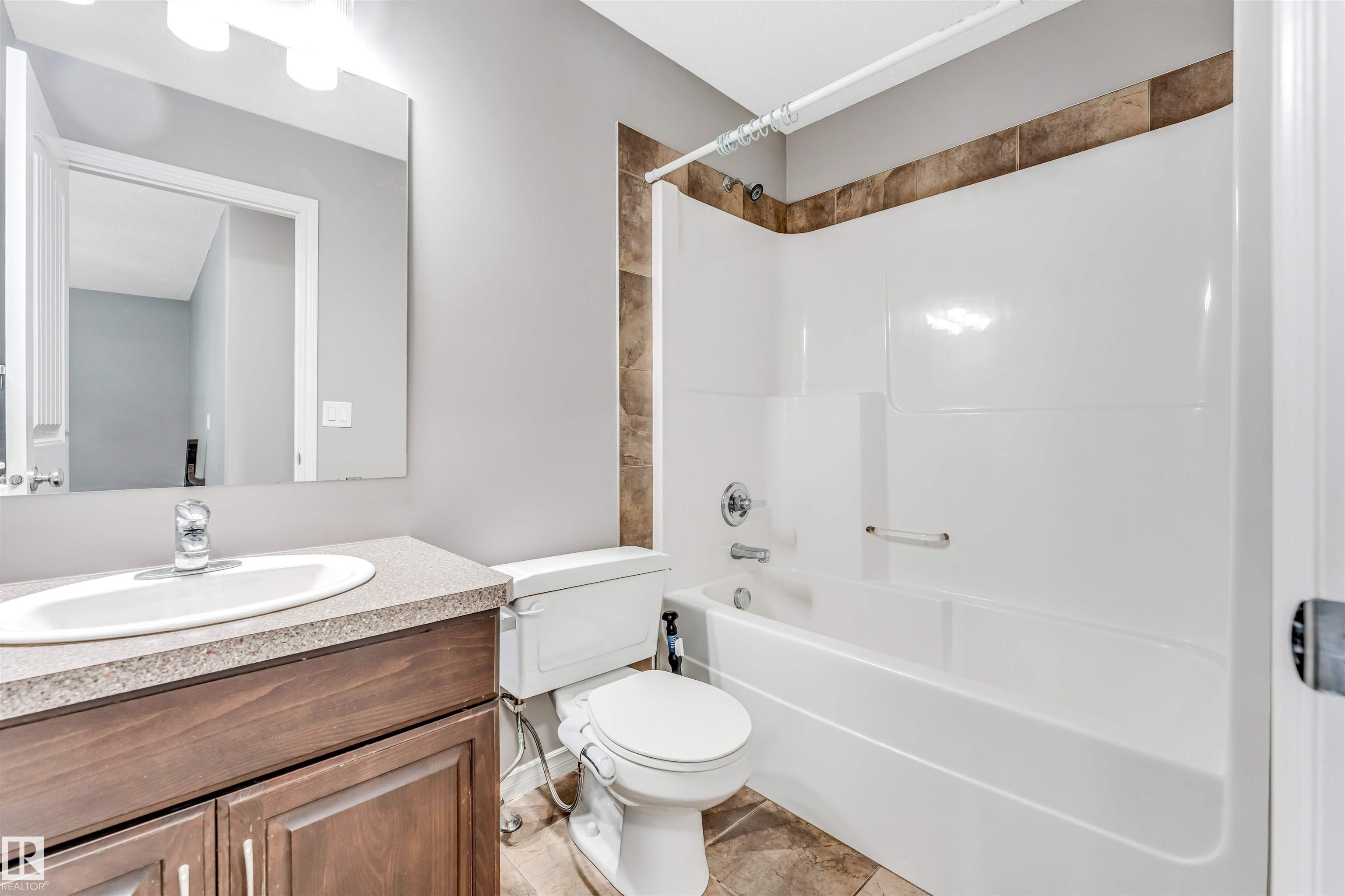 https://zimg.paragon.ice.com/ParagonImages/Property/PM/RAE/225400681/36/0/0/7d84b4e8b8a26ff70c78e6fc3ef56bd6/1/496ec35367591401a3ca016415ee36e5/225400681-dfae4d66-0d92-4b99-85cf-afcbb5e71685.JPG