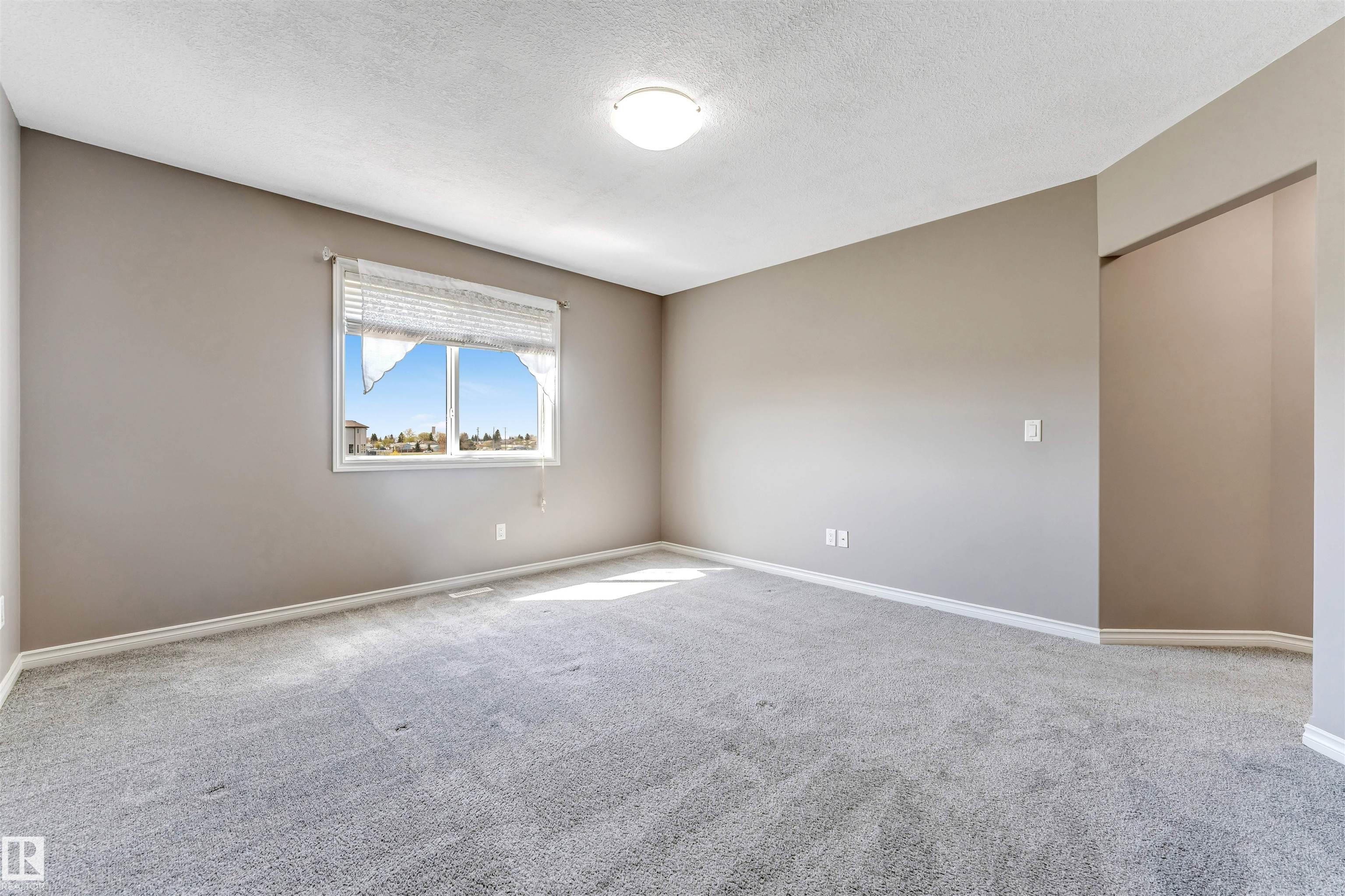 https://zimg.paragon.ice.com/ParagonImages/Property/PM/RAE/225400681/51/0/0/6841d90466f805481707d3f4e5e66b2e/1/496ec35367591401a3ca016415ee36e5/225400681-ef794f00-cbe2-433a-ae8a-703fa953f6be.JPG