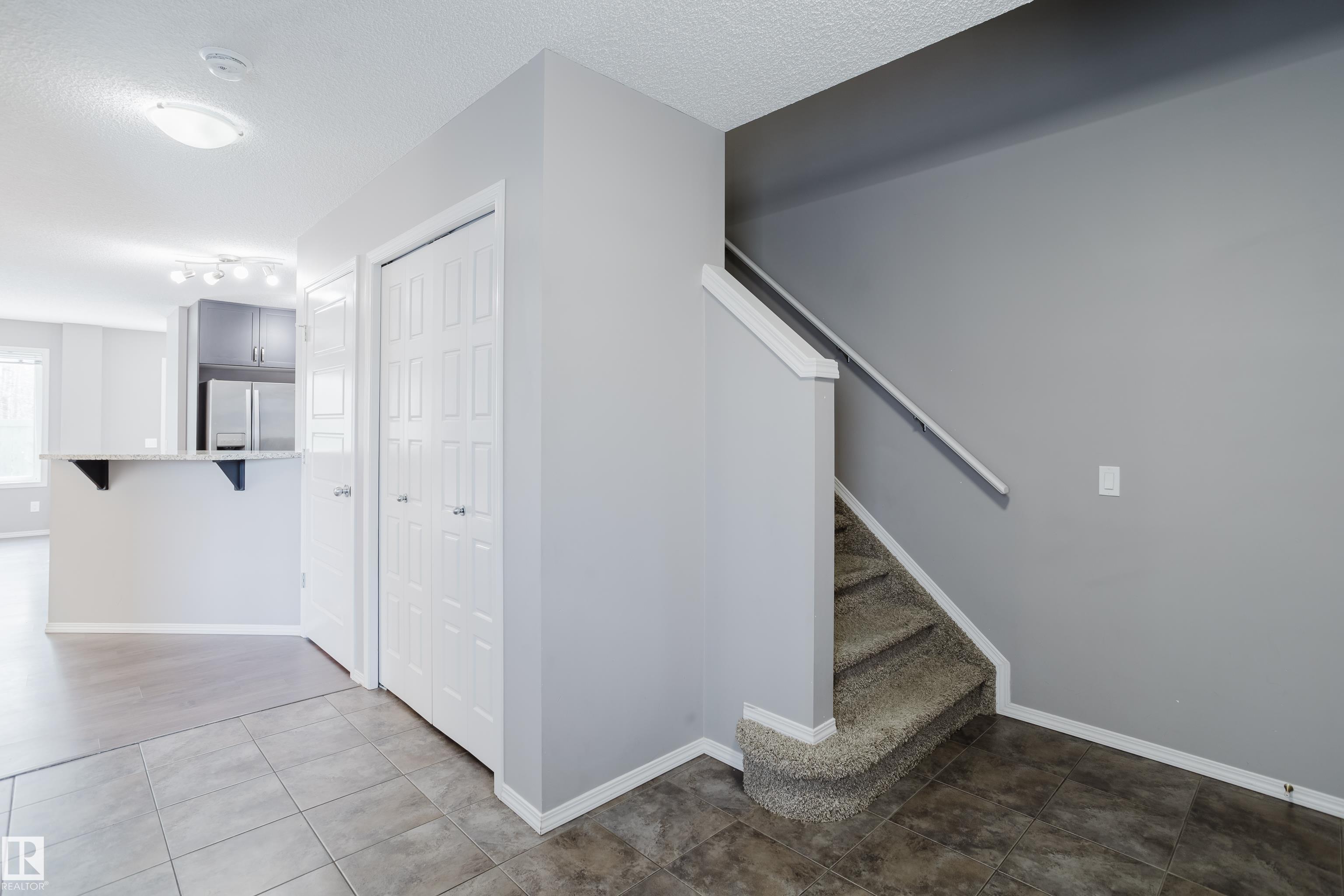 Photo 13 at 14007 164 Avenue NW, Carlton, Edmonton