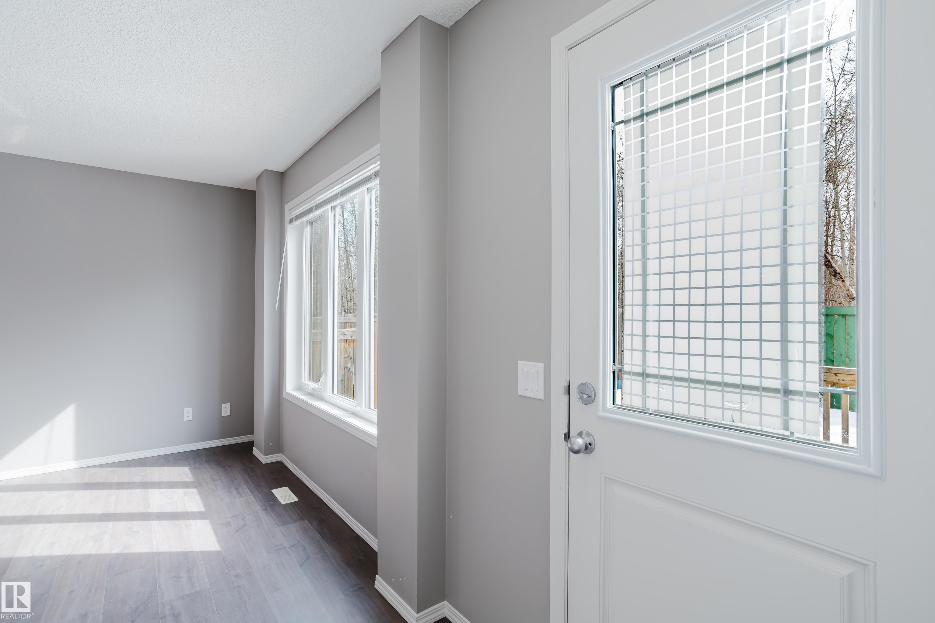 Photo 19 at 14007 164 Avenue NW, Carlton, Edmonton