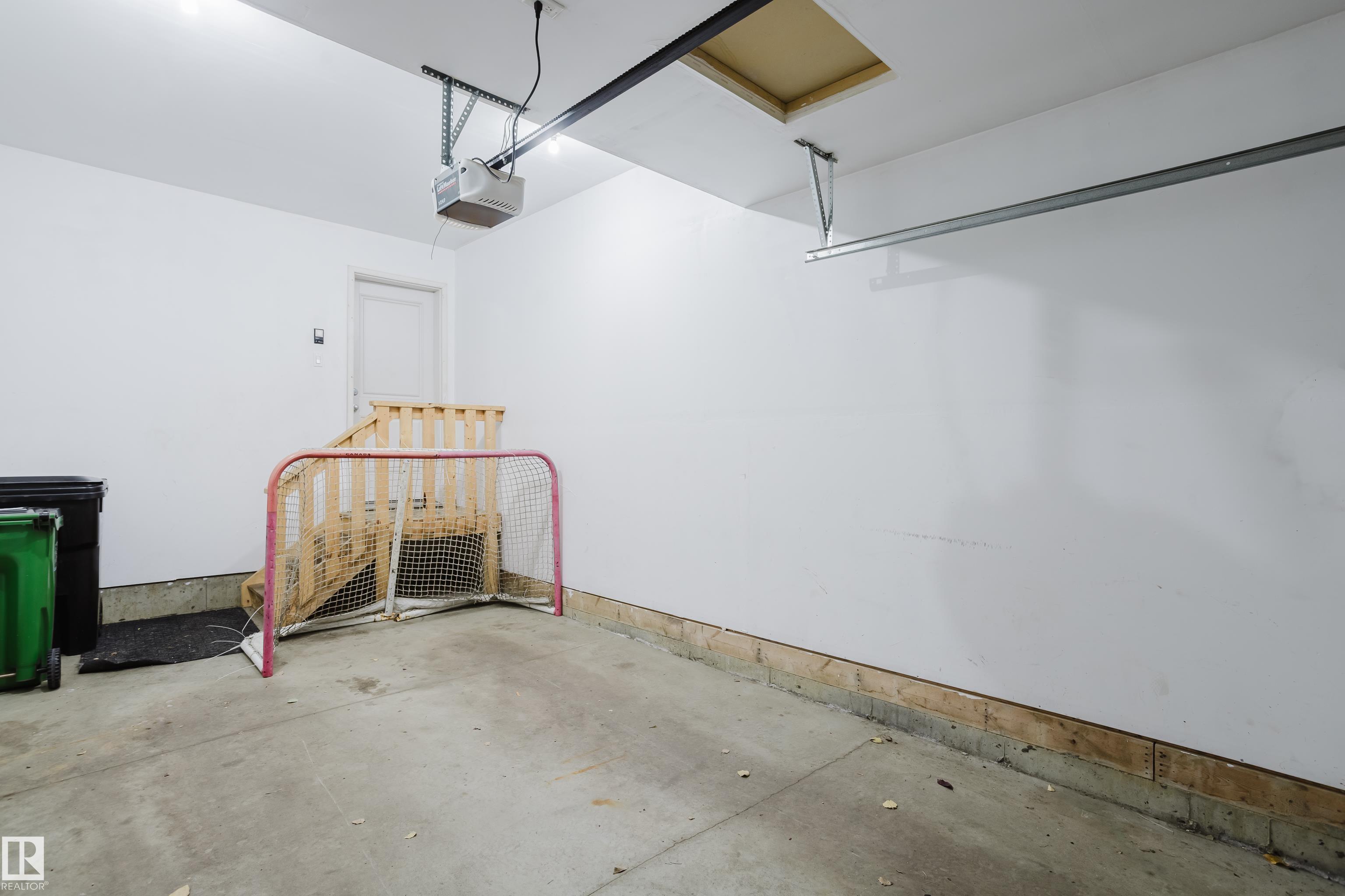 Photo 52 at 14007 164 Avenue NW, Carlton, Edmonton