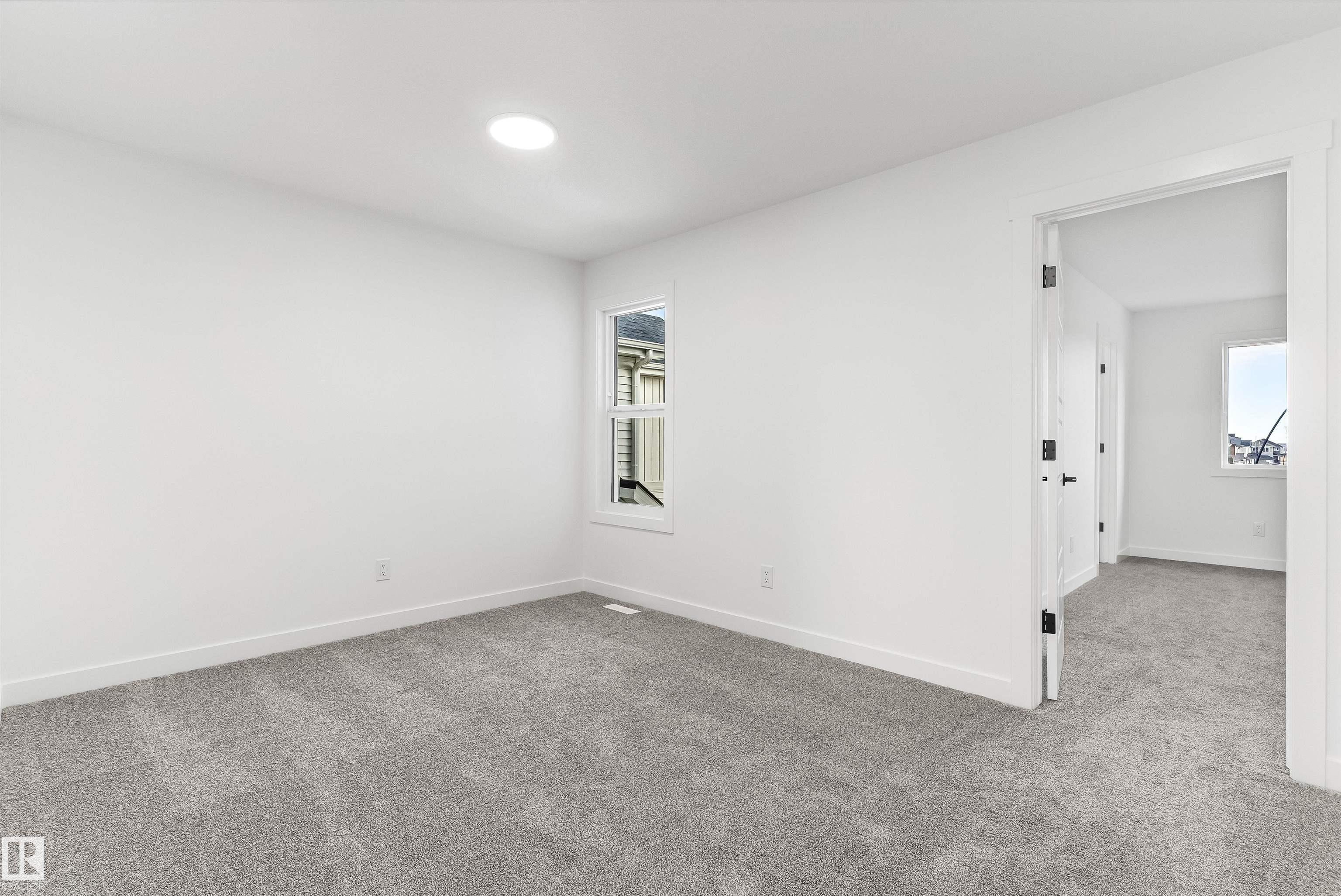 https://zimg.paragon.ice.com/ParagonImages/Property/PM/RAE/225400687/22/0/0/9200b92005333c1a29a19b5b0fad18ed/1/61786500bf386e88b4b2e928015c4137/225400687-8f52efe7-7643-47ef-b1e8-6b7778bb8cb8.JPG