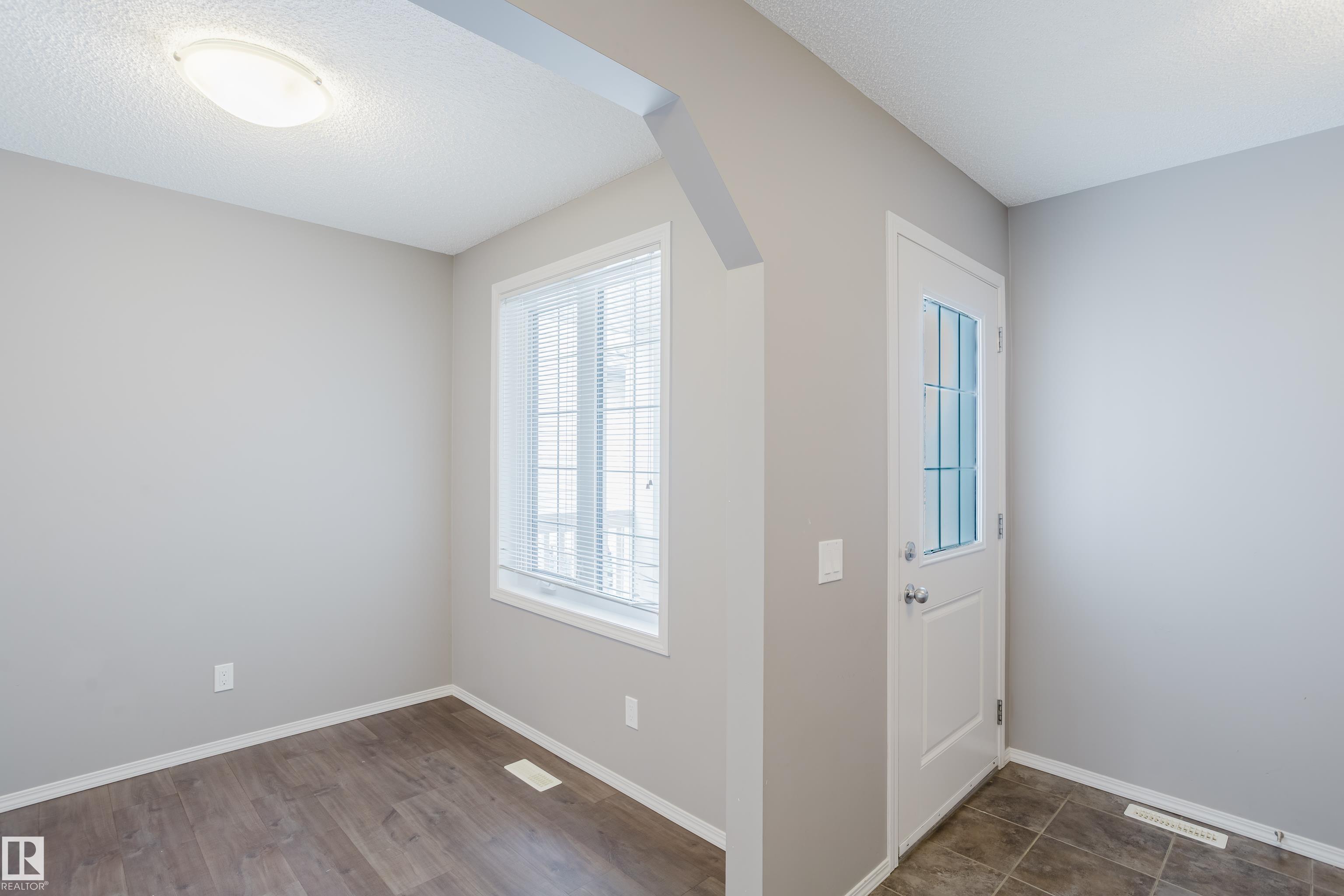 Photo 17 at 14009 164 Avenue NW, Carlton, Edmonton