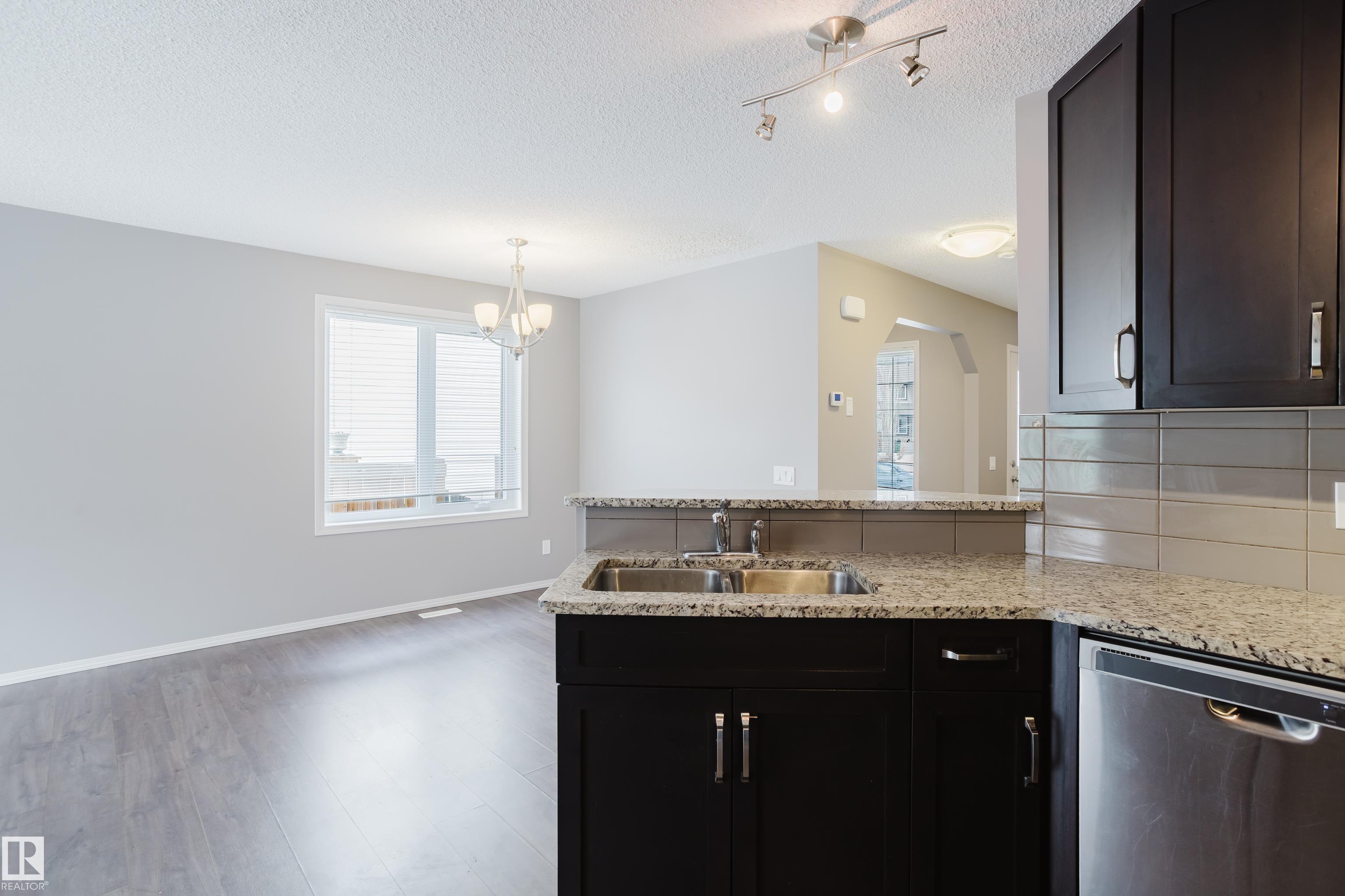 14009 164 Avenue NW, Carlton, Edmonton