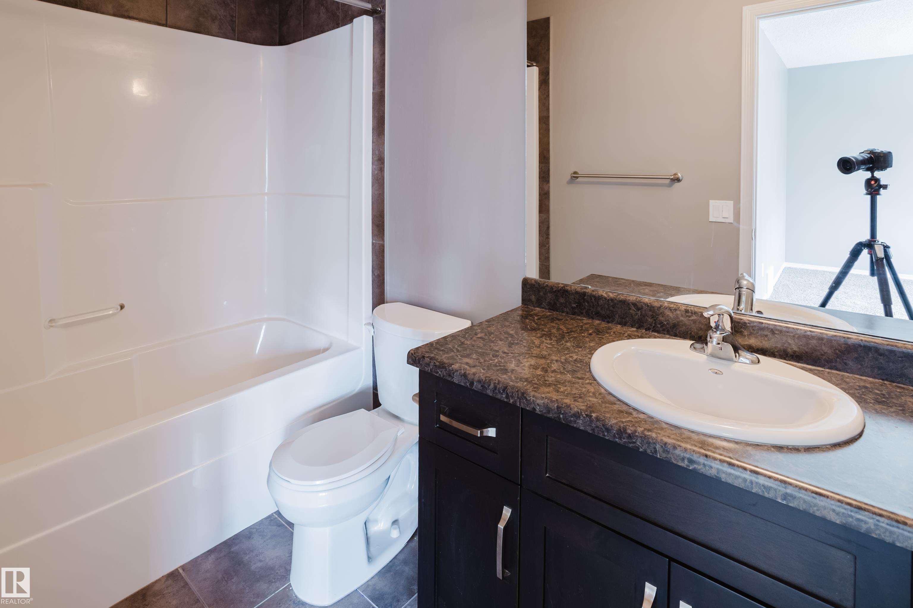 Photo 33 at 14009 164 Avenue NW, Carlton, Edmonton