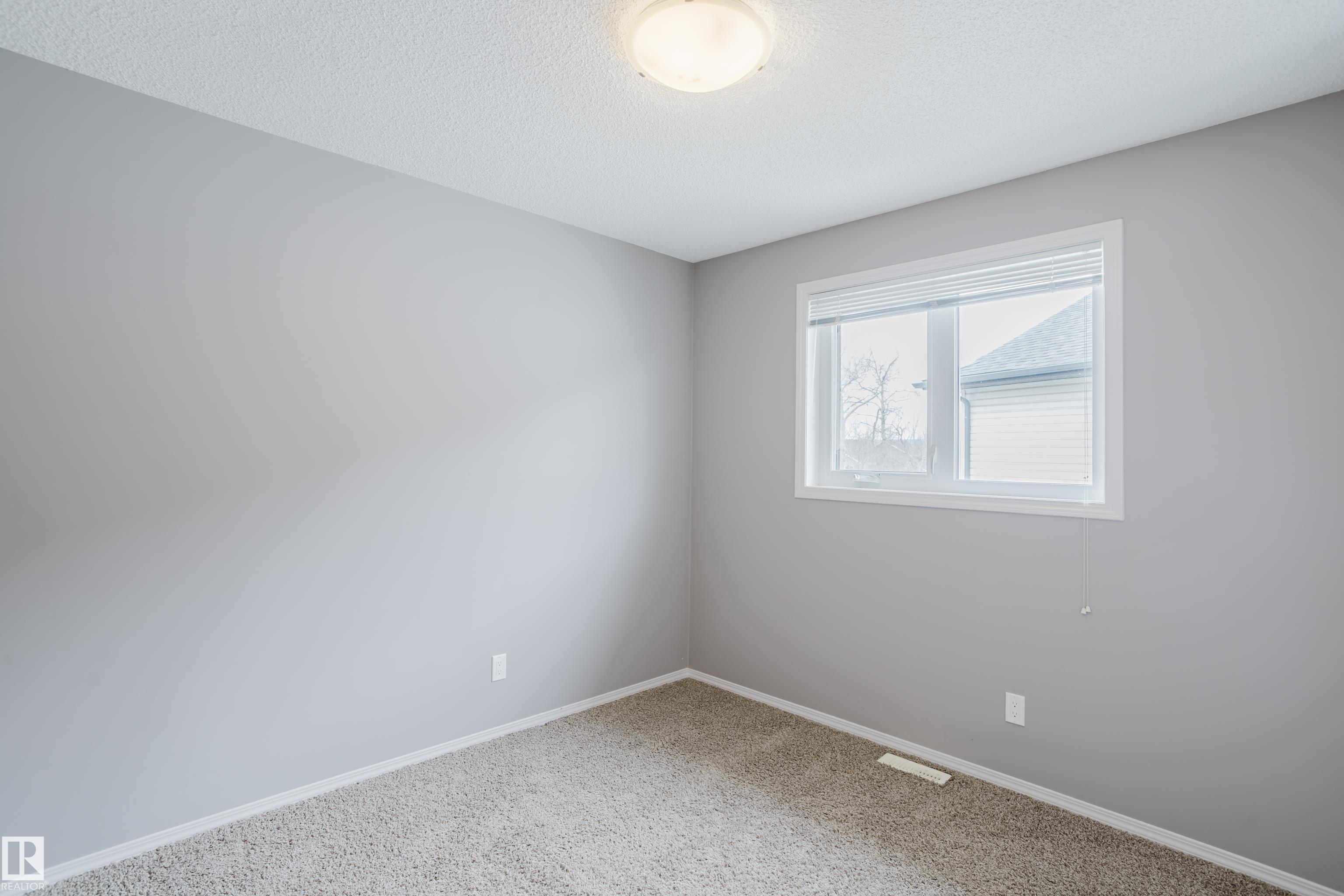 Photo 36 at 14009 164 Avenue NW, Carlton, Edmonton