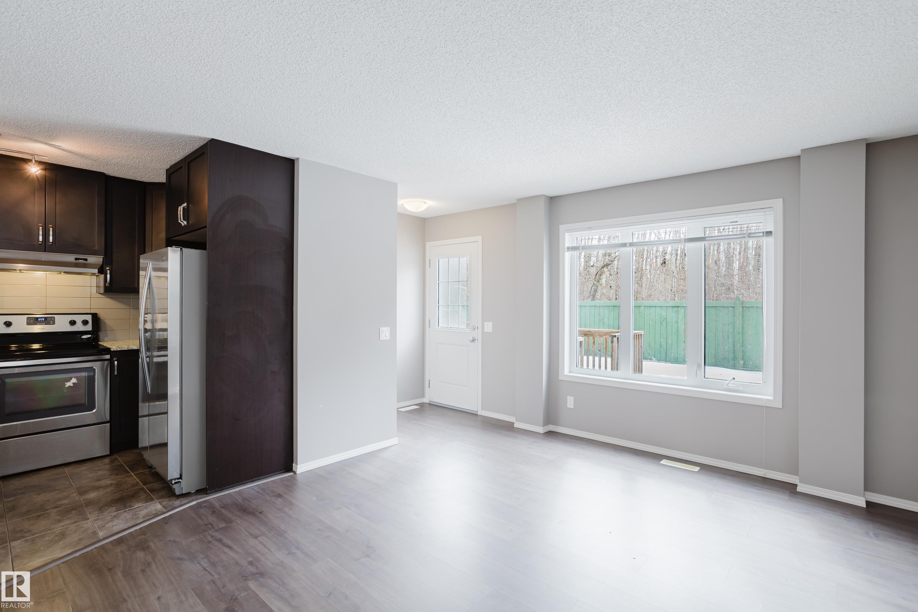 Photo 7 at 14009 164 Avenue NW, Carlton, Edmonton