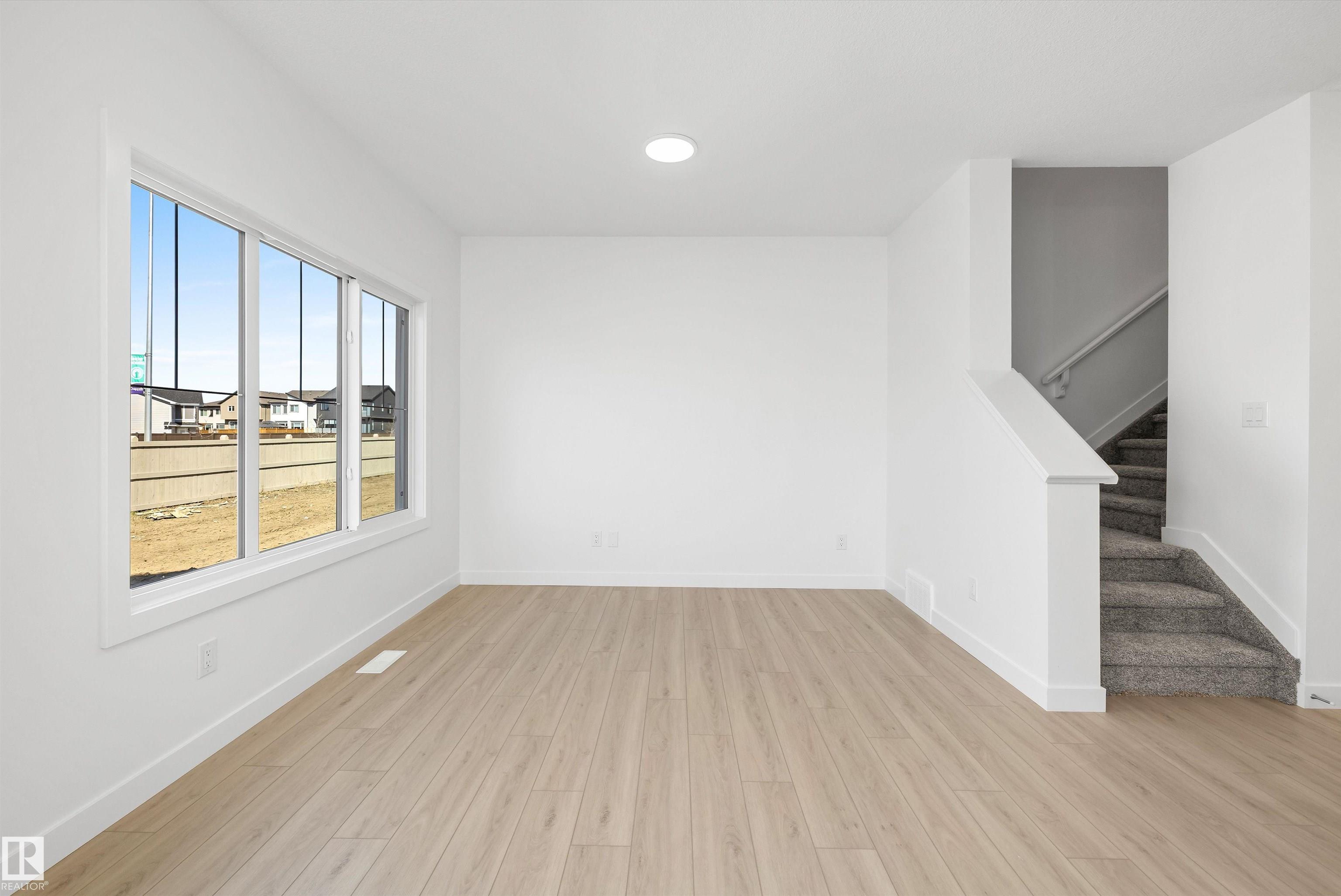 https://zimg.paragon.ice.com/ParagonImages/Property/PM/RAE/225400695/15/0/0/0106ccb41fce9864ce16e69231235321/1/fbf333af3656aedbdaeae4a0cfa97a16/225400695-39346709-53ea-4bae-85b2-e609e9130d95.JPG