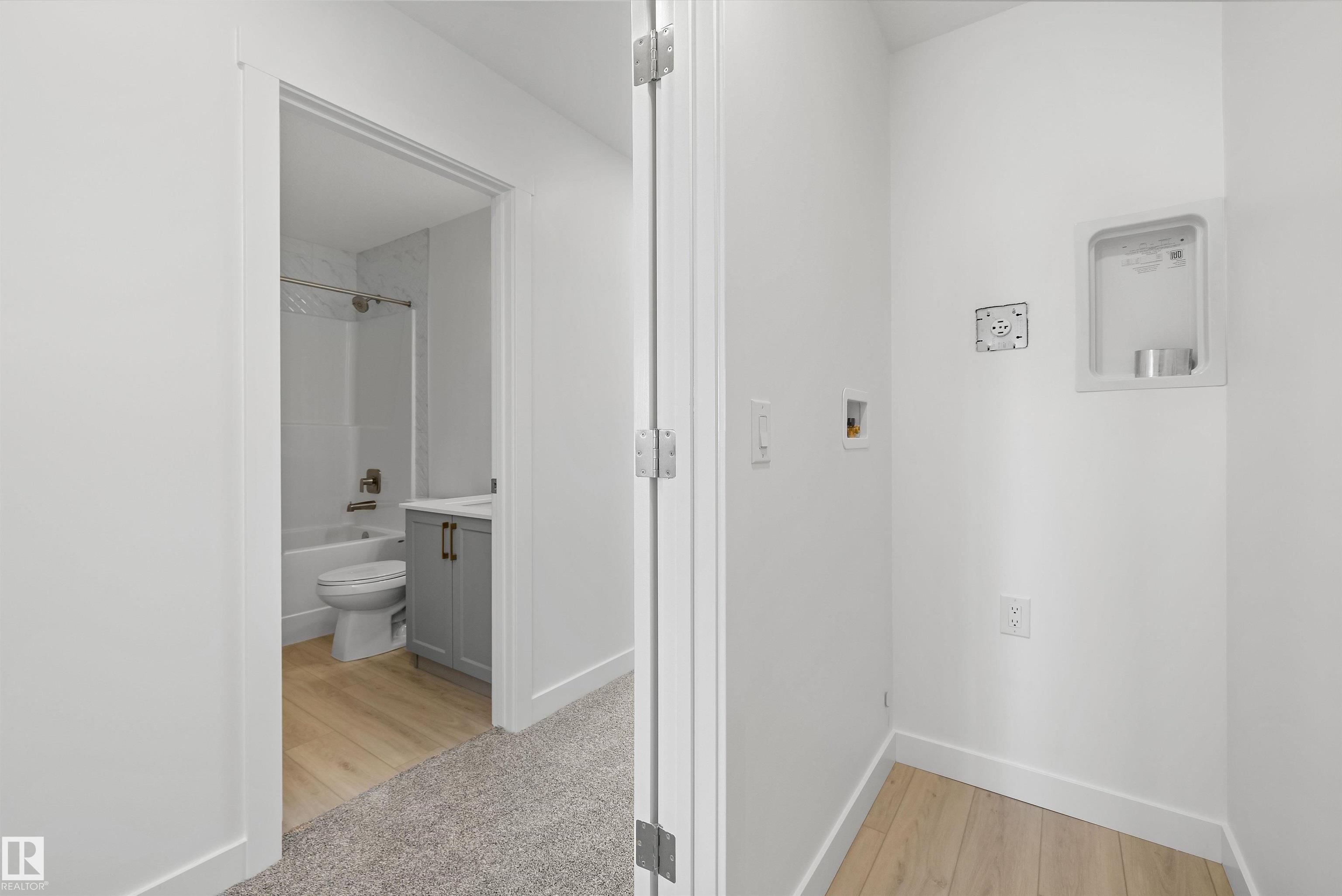 https://zimg.paragon.ice.com/ParagonImages/Property/PM/RAE/225400695/20/0/0/6cec715e3ed0be85f879b3a11a7ff842/1/fbf333af3656aedbdaeae4a0cfa97a16/225400695-ee1f3dcb-9125-404c-bde3-665d32081342.JPG