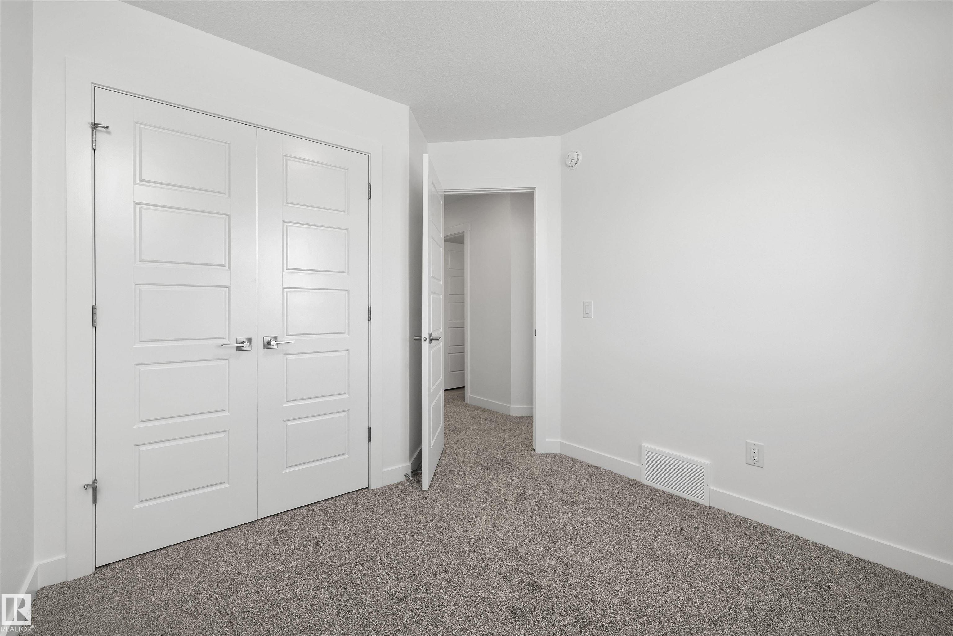 https://zimg.paragon.ice.com/ParagonImages/Property/PM/RAE/225400695/27/0/0/be2c29a384c4e83670aa4c5370f40d23/1/fbf333af3656aedbdaeae4a0cfa97a16/225400695-117a619f-a945-43a5-a495-dacb9bb08baf.JPG