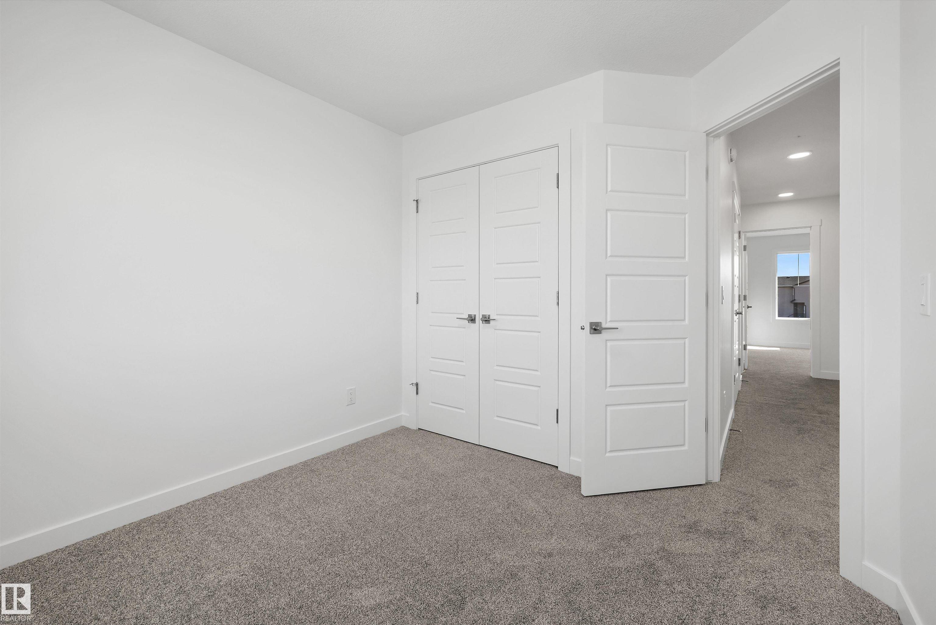 https://zimg.paragon.ice.com/ParagonImages/Property/PM/RAE/225400695/28/0/0/0924f752c16d342a2e0422a5788ed02d/1/fbf333af3656aedbdaeae4a0cfa97a16/225400695-3f23b890-7be6-4d30-a35d-a4c1b07f4fe3.JPG