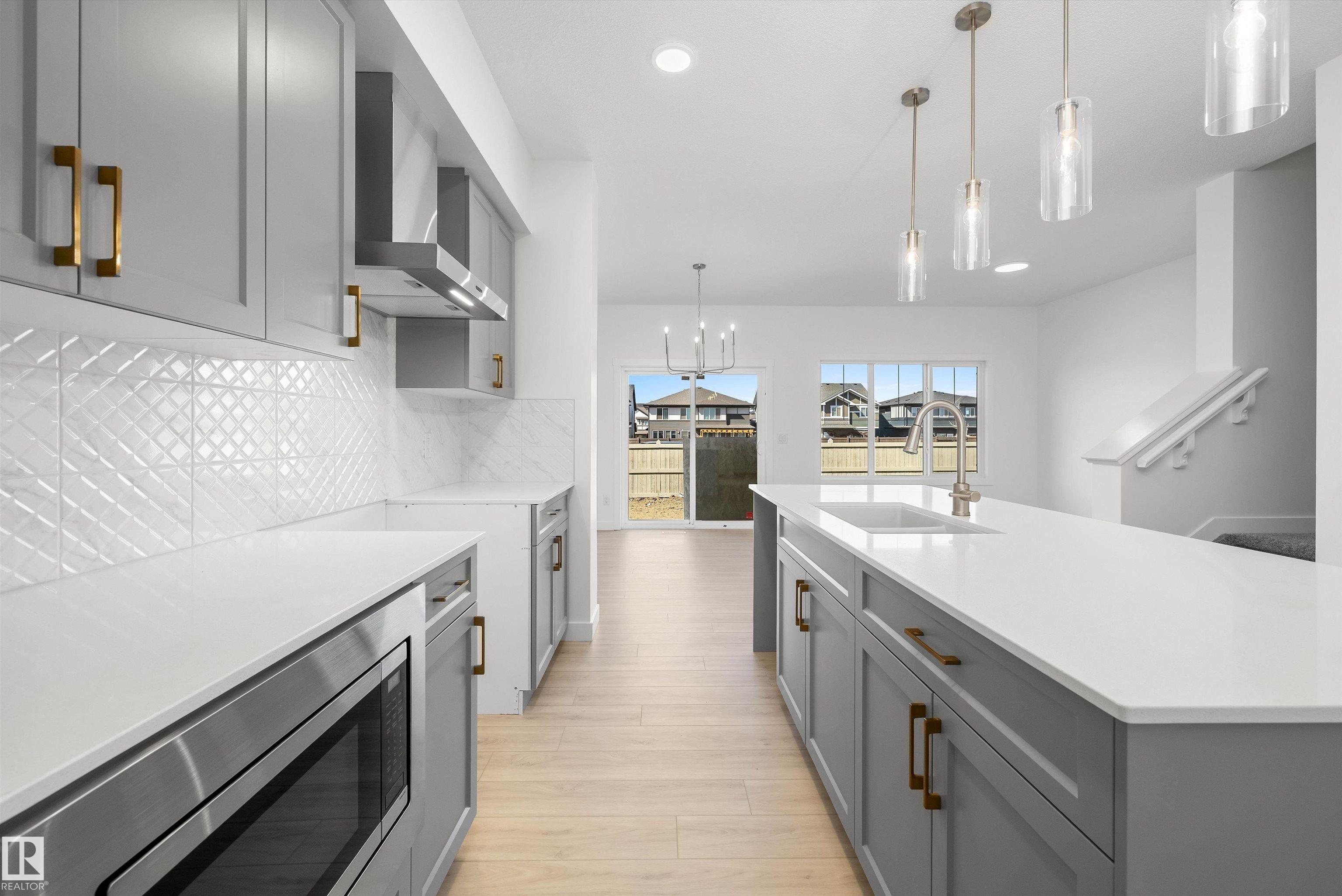 https://zimg.paragon.ice.com/ParagonImages/Property/PM/RAE/225400695/7/0/0/d20528f61fcb901864c0f71cc0d71d2e/1/fbf333af3656aedbdaeae4a0cfa97a16/225400695-f473251f-2bf5-4782-8dbb-ecc9a22550a1.JPG