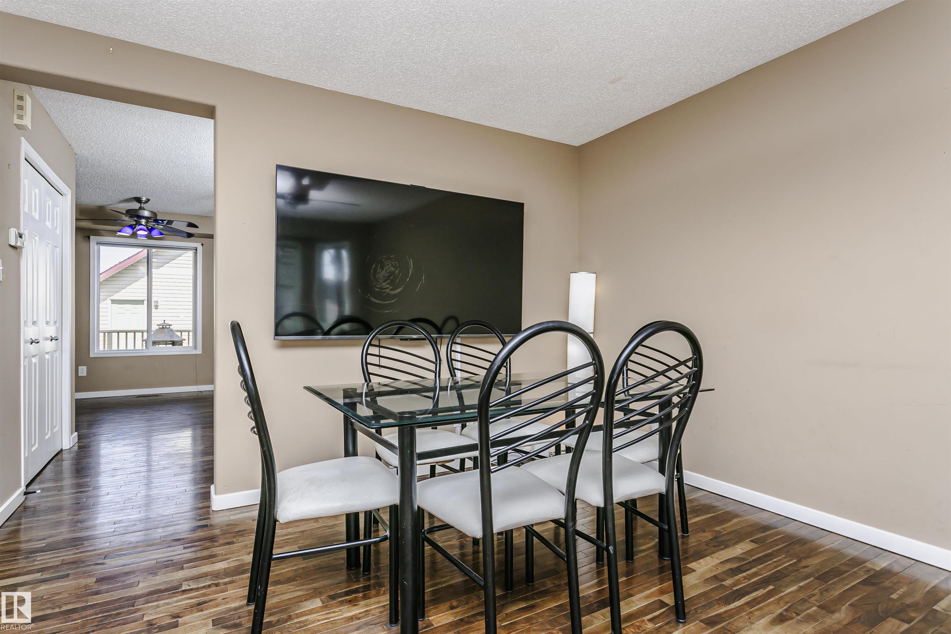 https://zimg.paragon.ice.com/ParagonImages/Property/PM/RAE/225400696/11/0/0/b3efdb91bae0012fc1827dd689c6feac/1/adf2dd019cd44f509cc575d6205c47e2/225400696-8afc1bea-1038-4863-b504-8db87deadde4.JPG