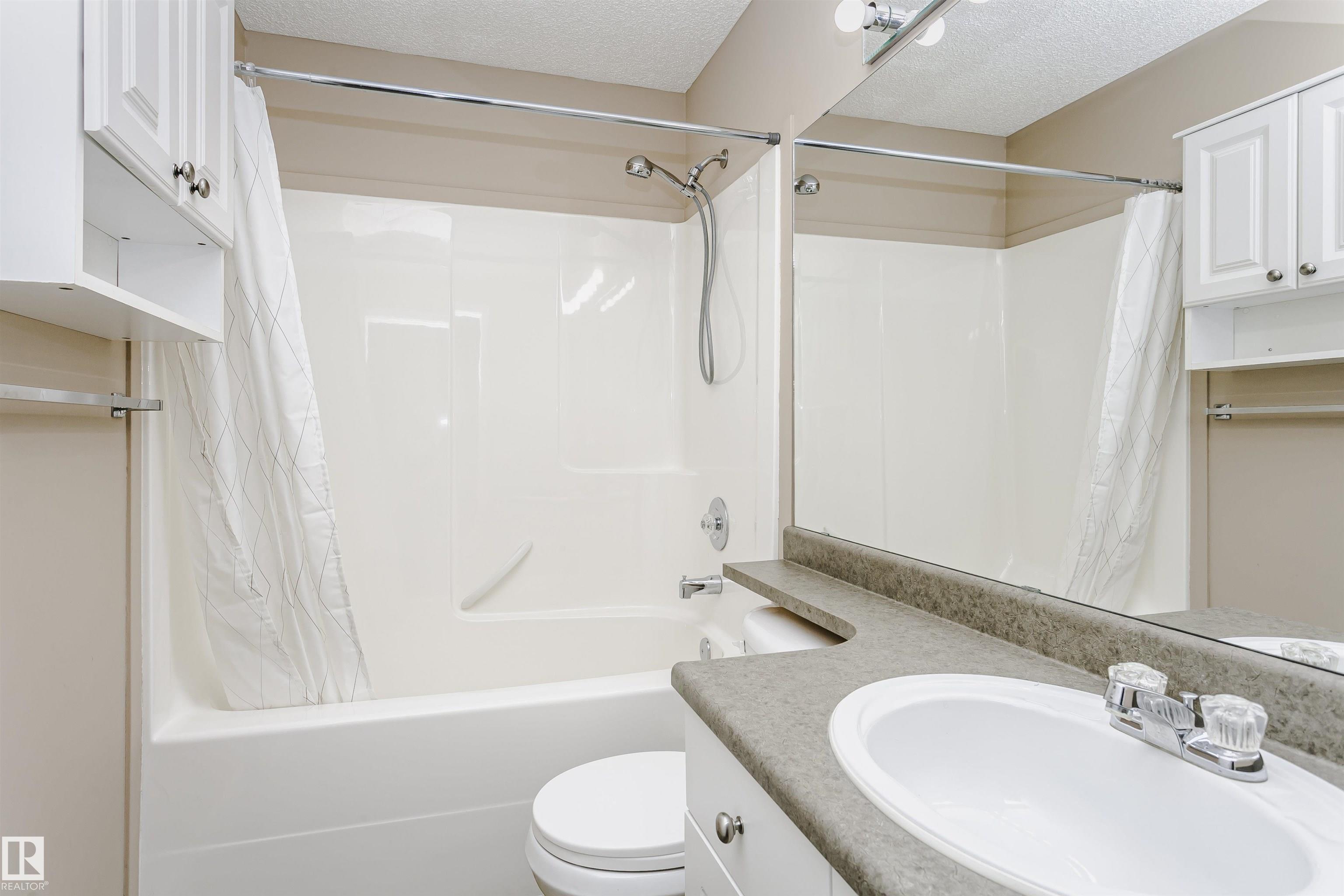 https://zimg.paragon.ice.com/ParagonImages/Property/PM/RAE/225400696/7/0/0/03928d5d0a92ea3b21271807288e3bc1/1/adf2dd019cd44f509cc575d6205c47e2/225400696-ca0adf76-302a-4340-b011-3776bfe7944a.JPG