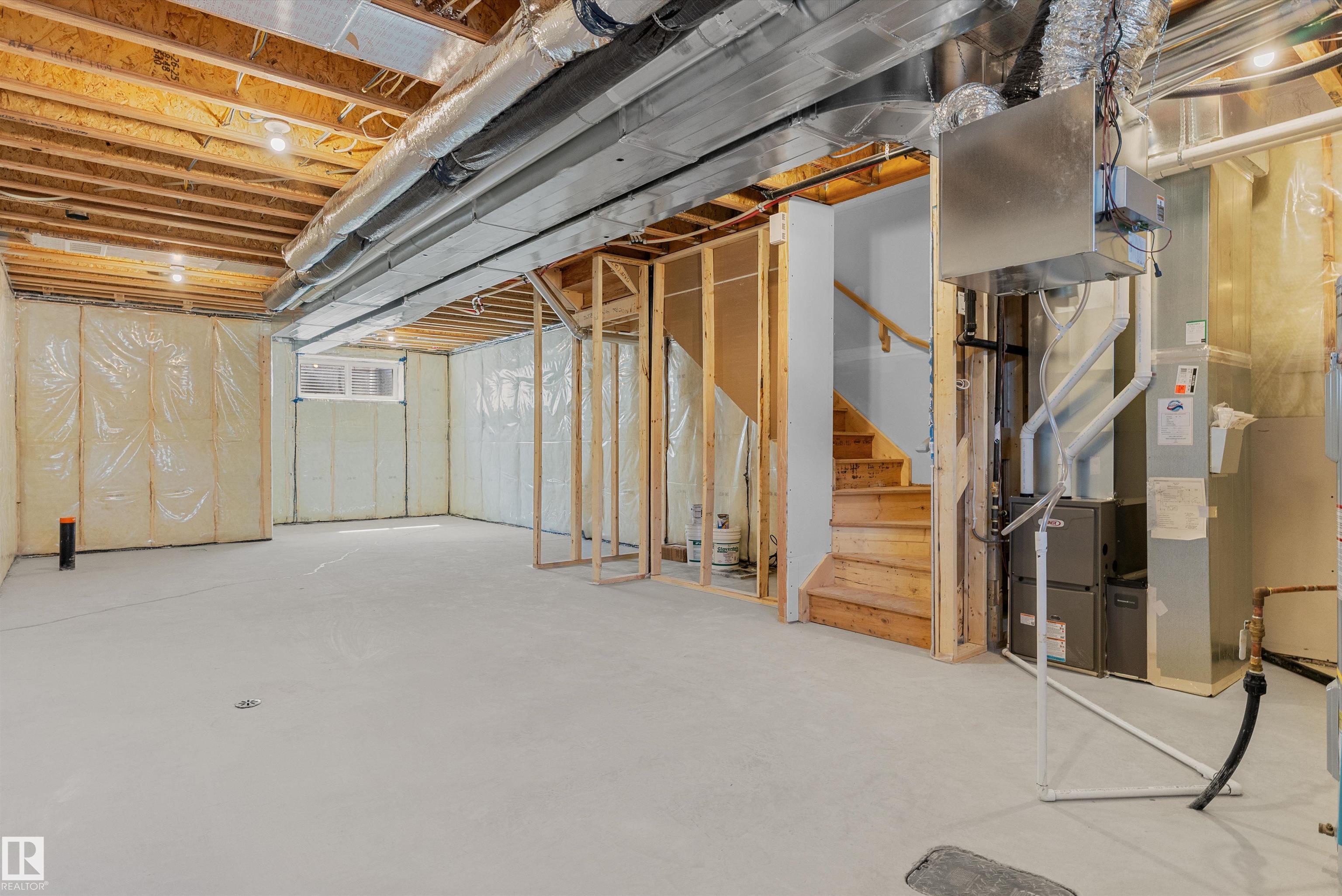 Photo 36 at 20703 43 Avenue NW, Edgemont, Edmonton