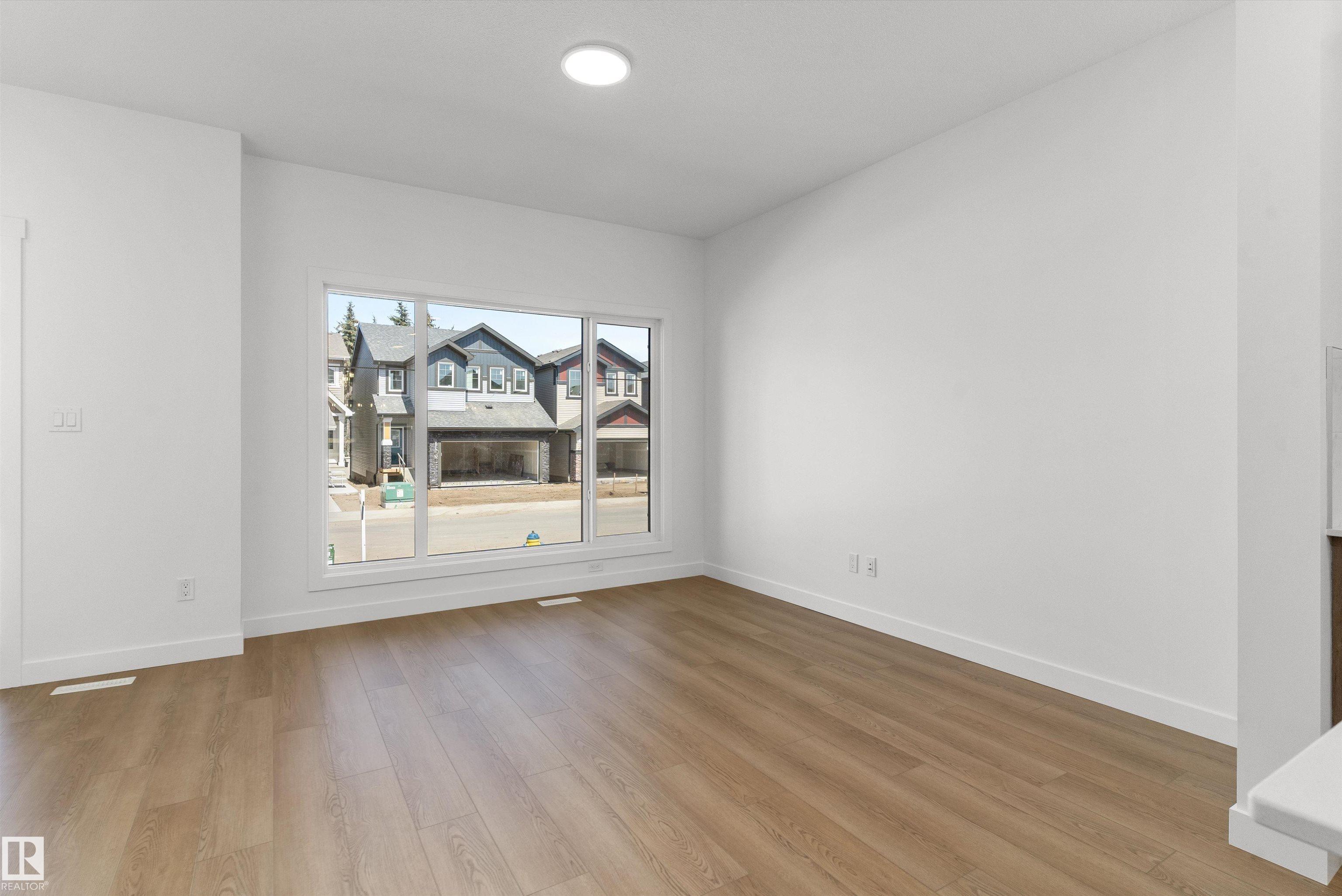 20703 43 Avenue NW, Edgemont, Edmonton