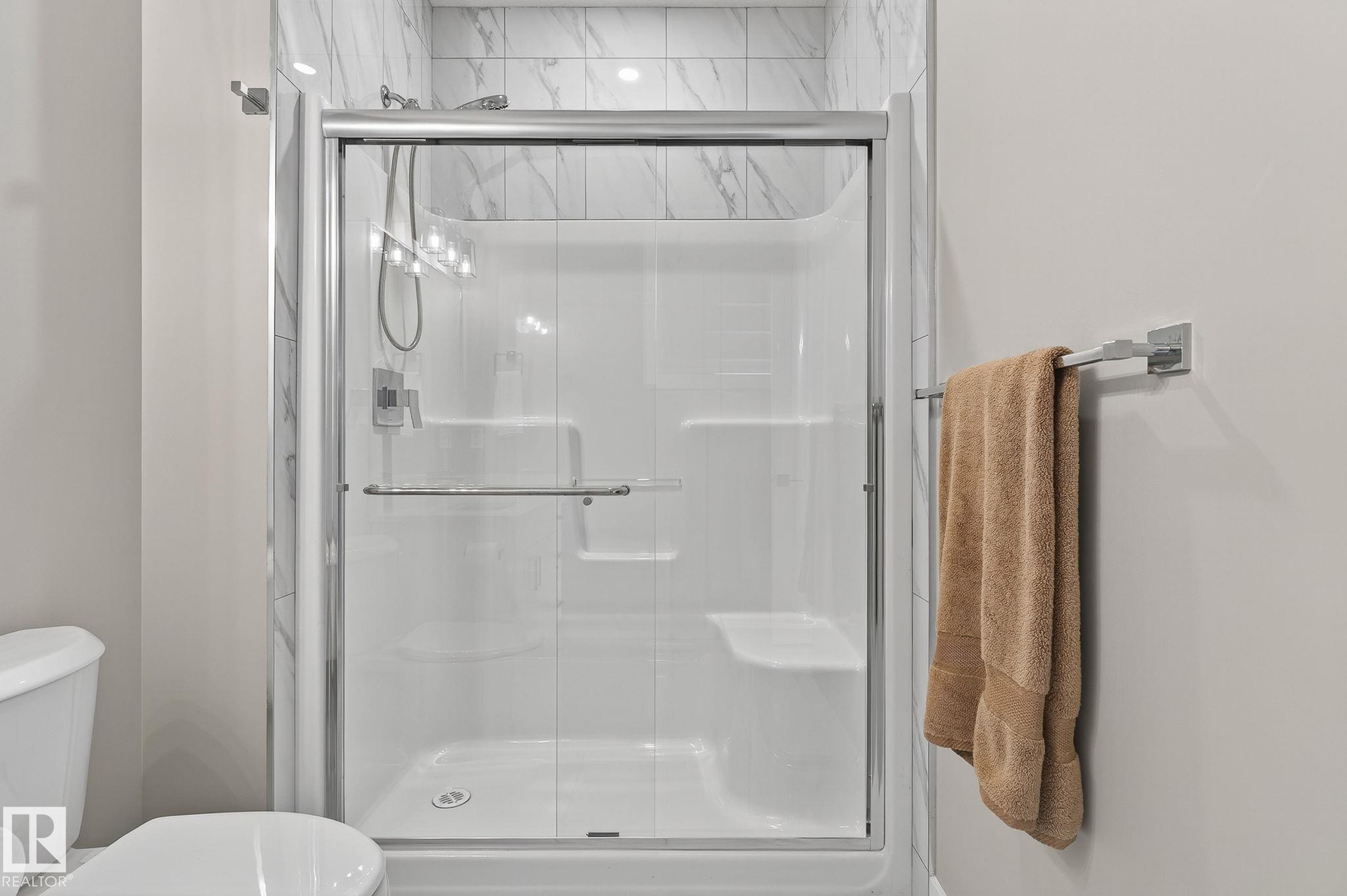 https://zimg.paragon.ice.com/ParagonImages/Property/PM/RAE/225400709/23/0/0/9ca9f2e84f10ca6142ecd9e0c85edb58/1/65a6e02c9ce3bd7506cba7fdca36858c/225400709-174B6F6B-9EEF-4665-AADA-1AAB1AE0FC80.JPG