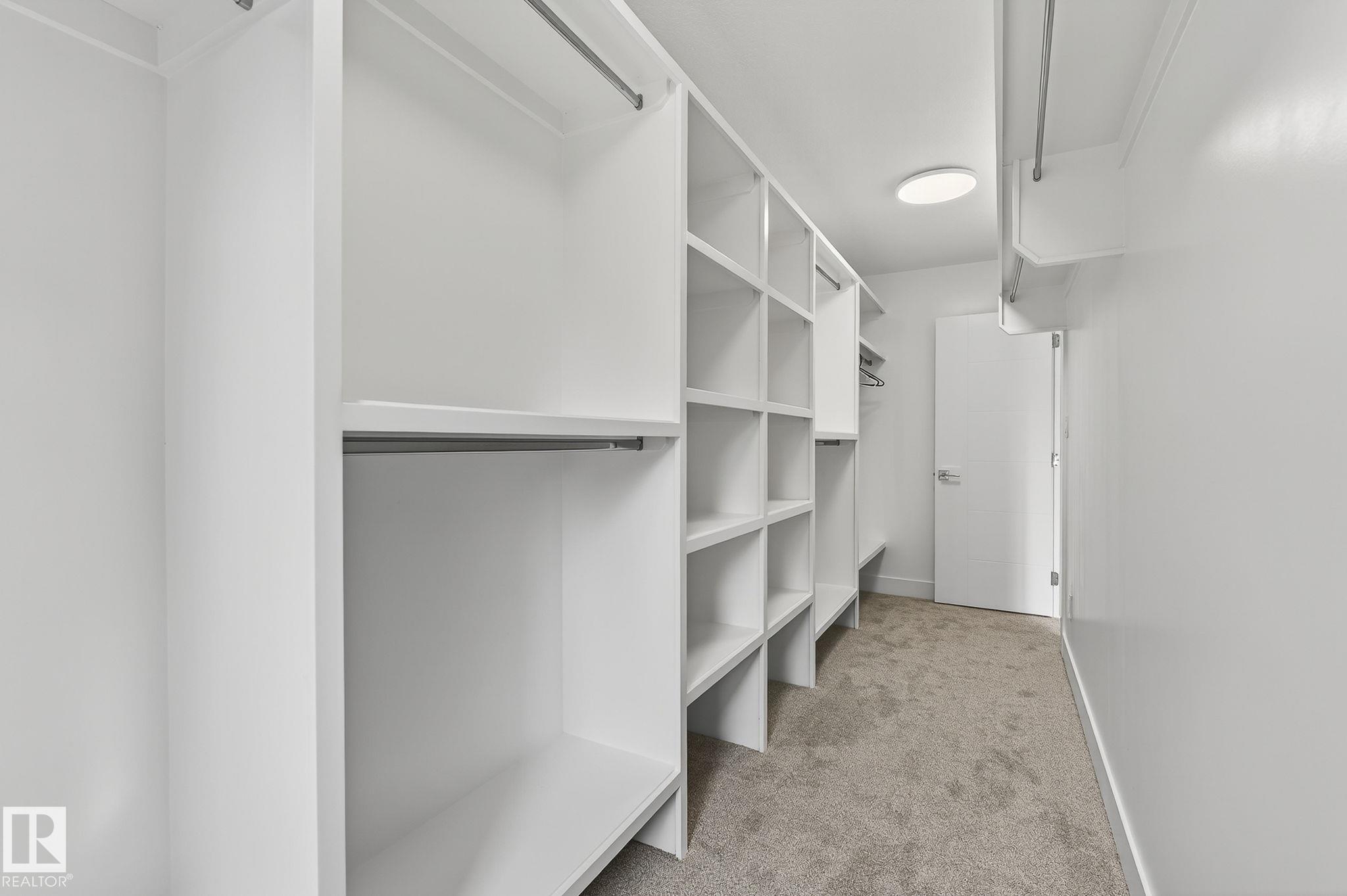 https://zimg.paragon.ice.com/ParagonImages/Property/PM/RAE/225400709/43/0/0/88342ef3eeefa449dfac0e5564f55445/1/65a6e02c9ce3bd7506cba7fdca36858c/225400709-693FF50E-0694-405F-A930-02C4283E14C1.JPG
