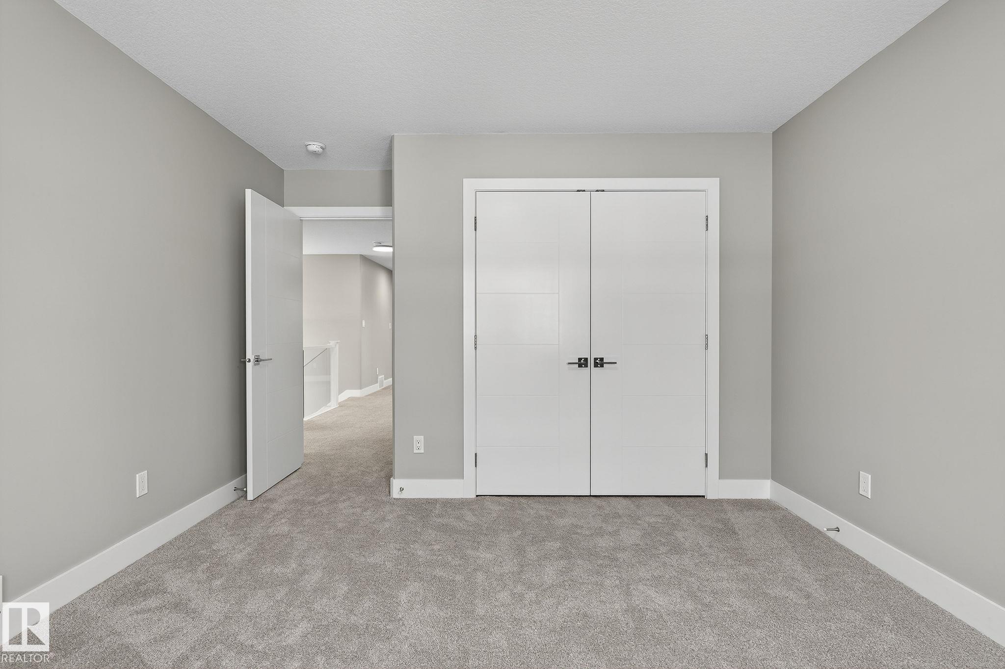 https://zimg.paragon.ice.com/ParagonImages/Property/PM/RAE/225400709/44/0/0/4584aa923d80e67f187b7cf3c773964e/1/65a6e02c9ce3bd7506cba7fdca36858c/225400709-42480FA4-7789-49B3-846C-EE8D6354E64F.JPG
