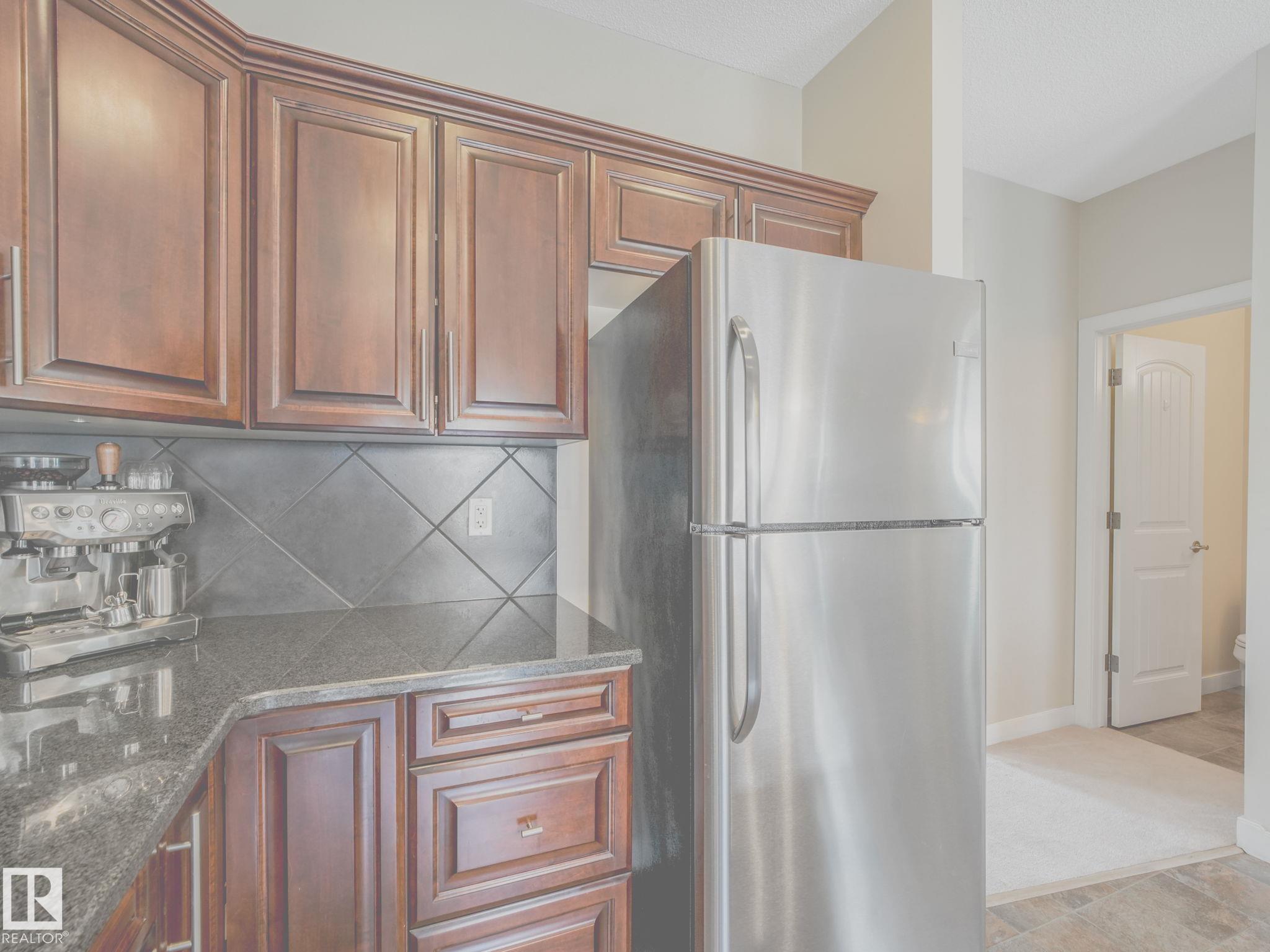 Photo 13 at 37 - 13825 155 Avenue NW, Carlton, Edmonton