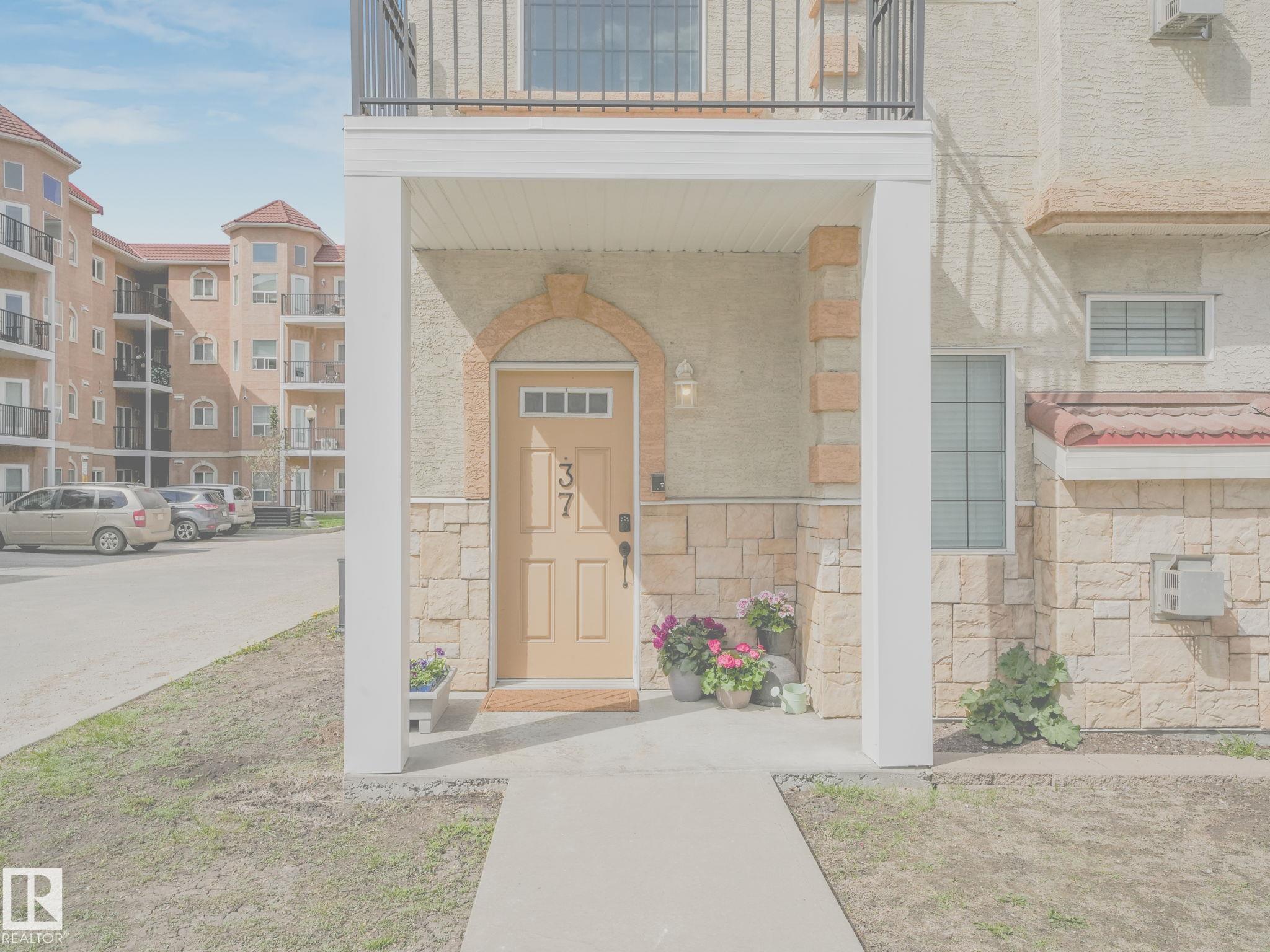 37 - 13825 155 Avenue NW, Carlton, Edmonton