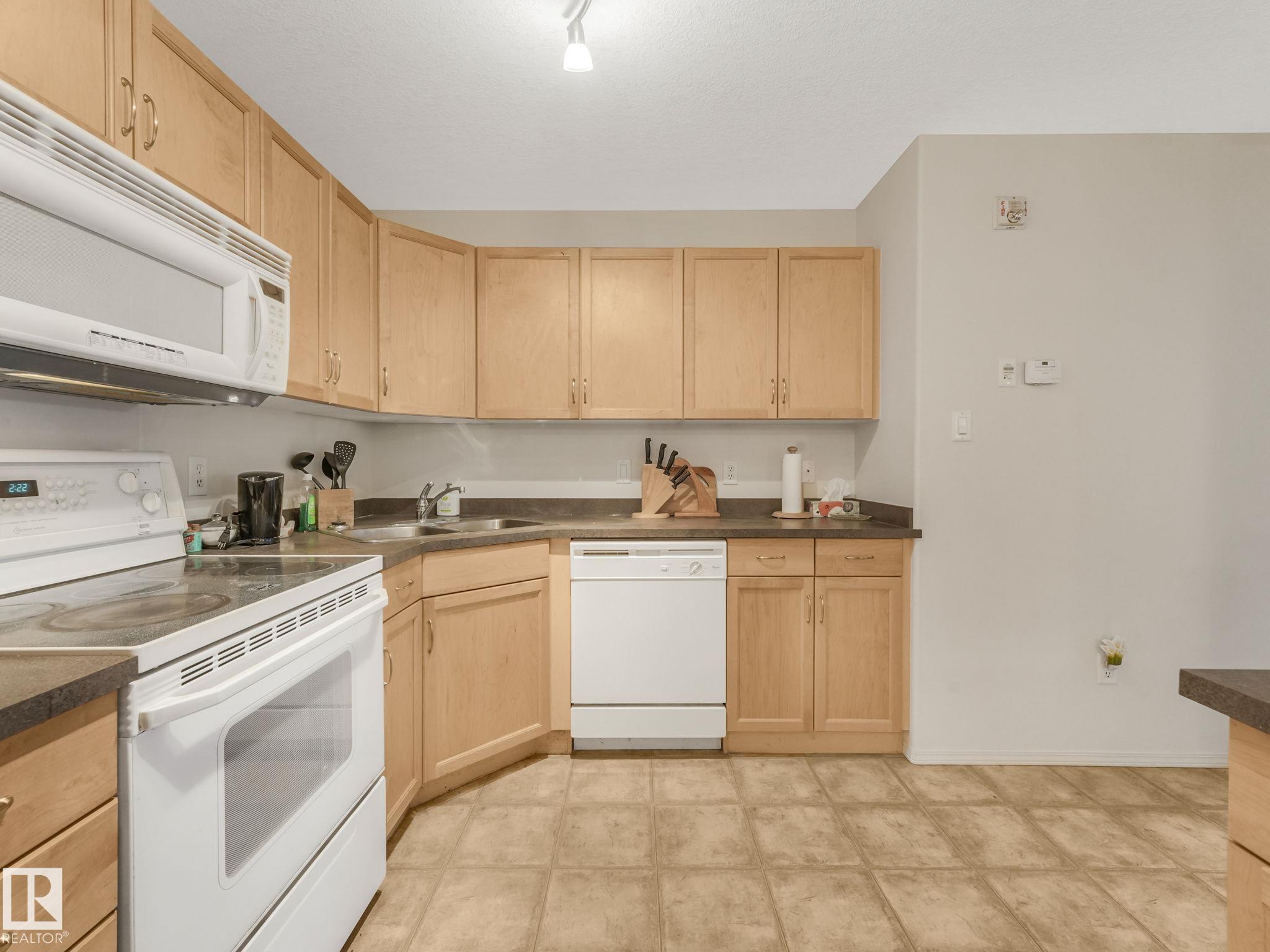 Photo 13 at 115 - 78A Mckenney Avenue, Mission, St. Albert
