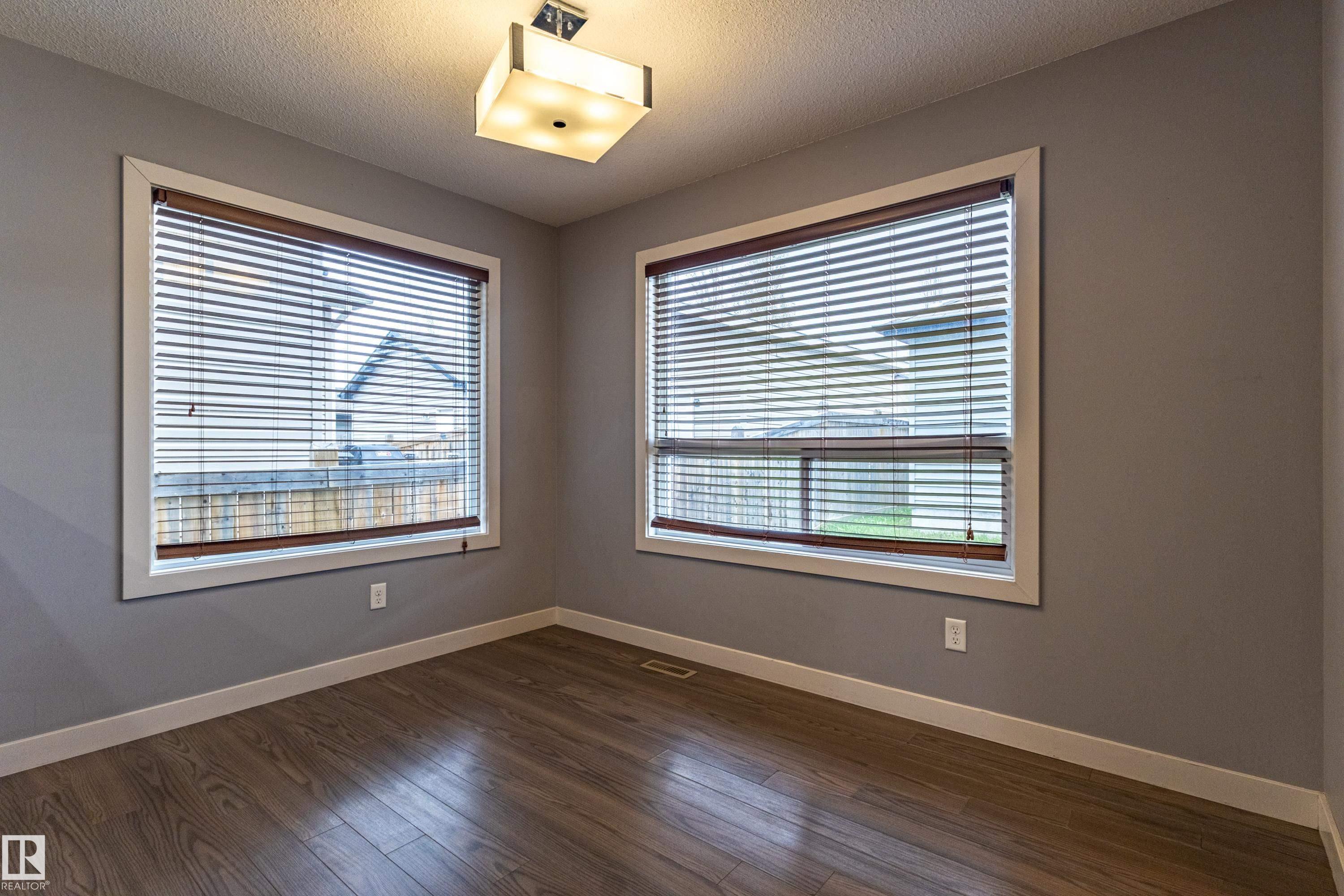 https://zimg.paragon.ice.com/ParagonImages/Property/PM/RAE/225400718/16/0/0/966be74170645c43d7ddf7cfb749a241/1/c65f36f31fc8e0c34d7e49a04101783e/225400718-474c6f84-68ce-4c6d-84c9-fcb3e9173457.JPG