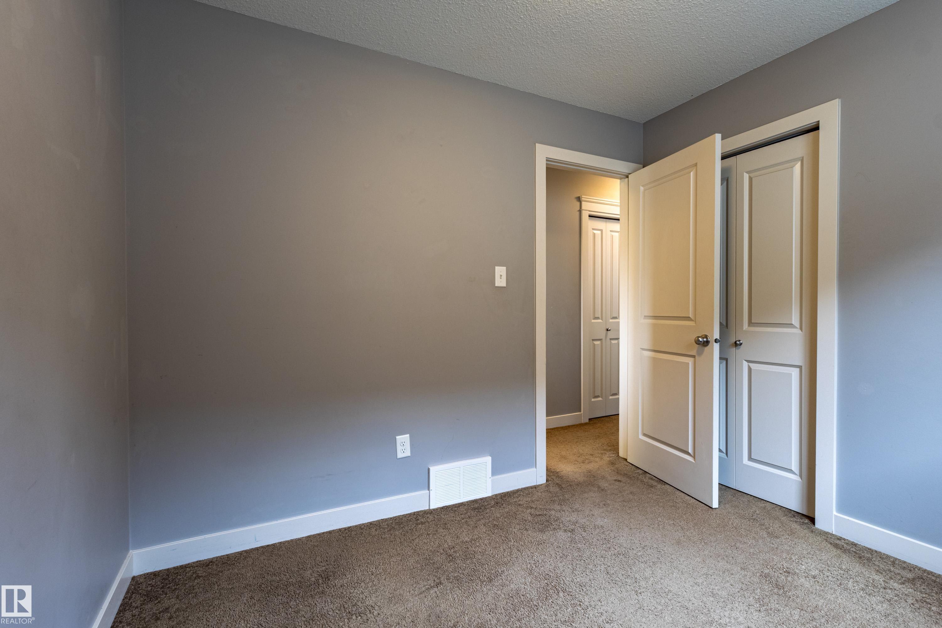 https://zimg.paragon.ice.com/ParagonImages/Property/PM/RAE/225400718/32/0/0/6392d113656e533af9f5217ba64f6bdf/1/c65f36f31fc8e0c34d7e49a04101783e/225400718-44cc3d7a-bfe7-4c1e-a299-65b5e19791aa.JPG