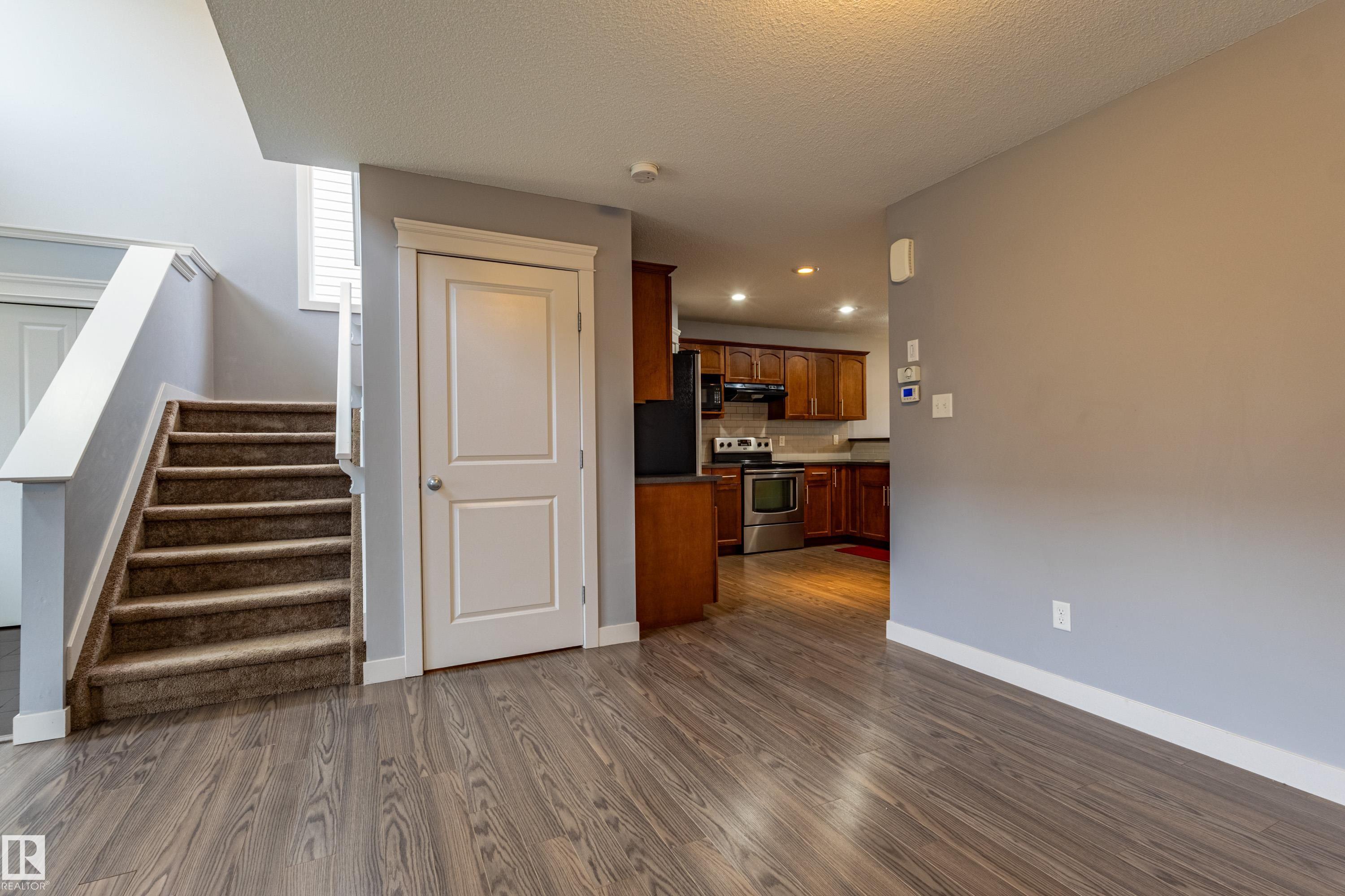 https://zimg.paragon.ice.com/ParagonImages/Property/PM/RAE/225400718/9/0/0/a93b3dcaa82556e0098c034d78181d6c/1/c65f36f31fc8e0c34d7e49a04101783e/225400718-d54ccf44-11f9-48d4-8915-8bfb3a522260.JPG