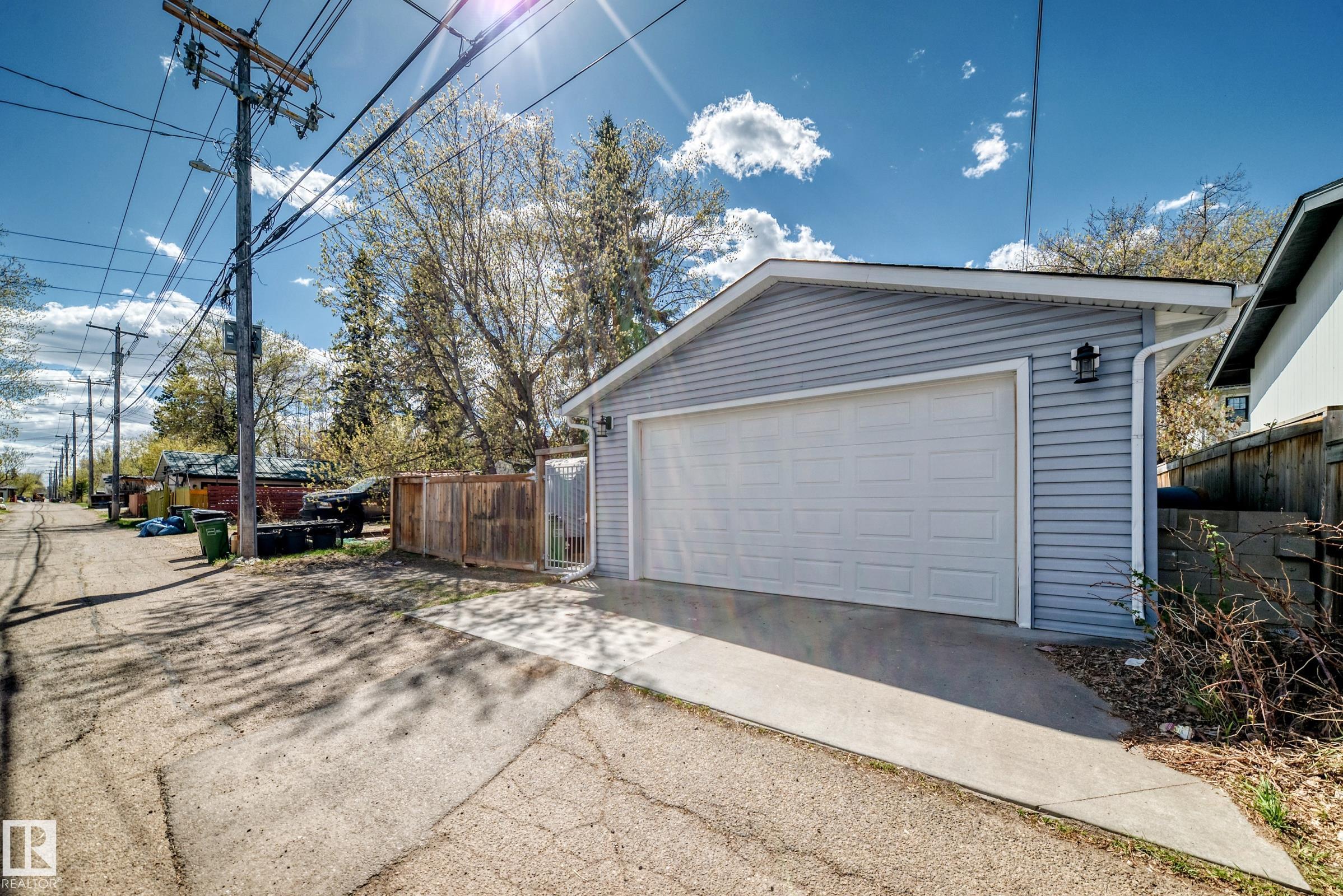 Photo 61 at 11243 127 Street NW, Inglewood, Edmonton