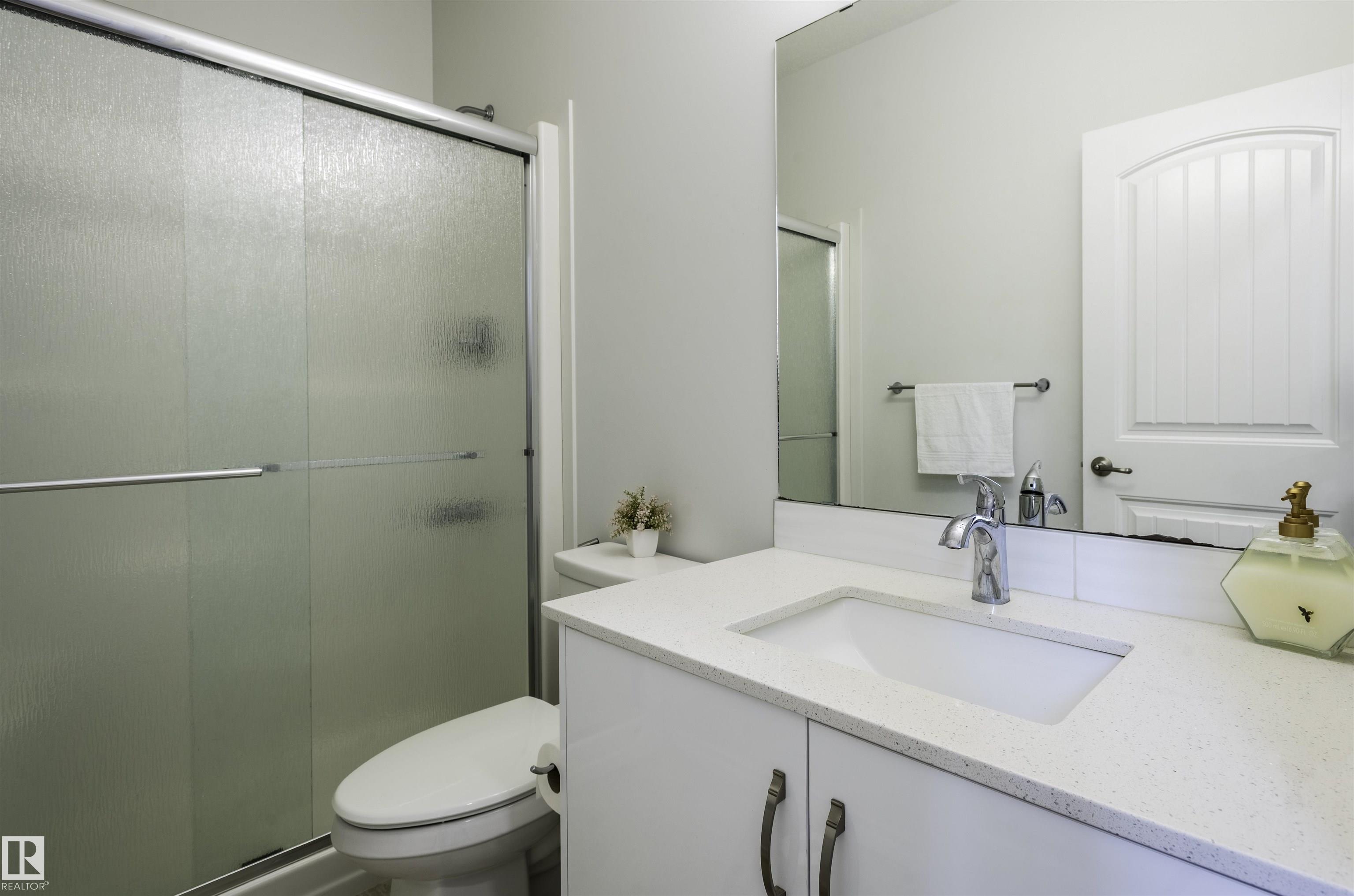 https://zimg.paragon.ice.com/ParagonImages/Property/PM/RAE/225400730/7/0/0/e8efa4cc4ca12ae24f4b0012daca50ca/1/4159782a58a34da717984ff26b64f1e5/225400730-08ab5b90-2b9c-4b58-ae5c-1d62b3a79283.JPG