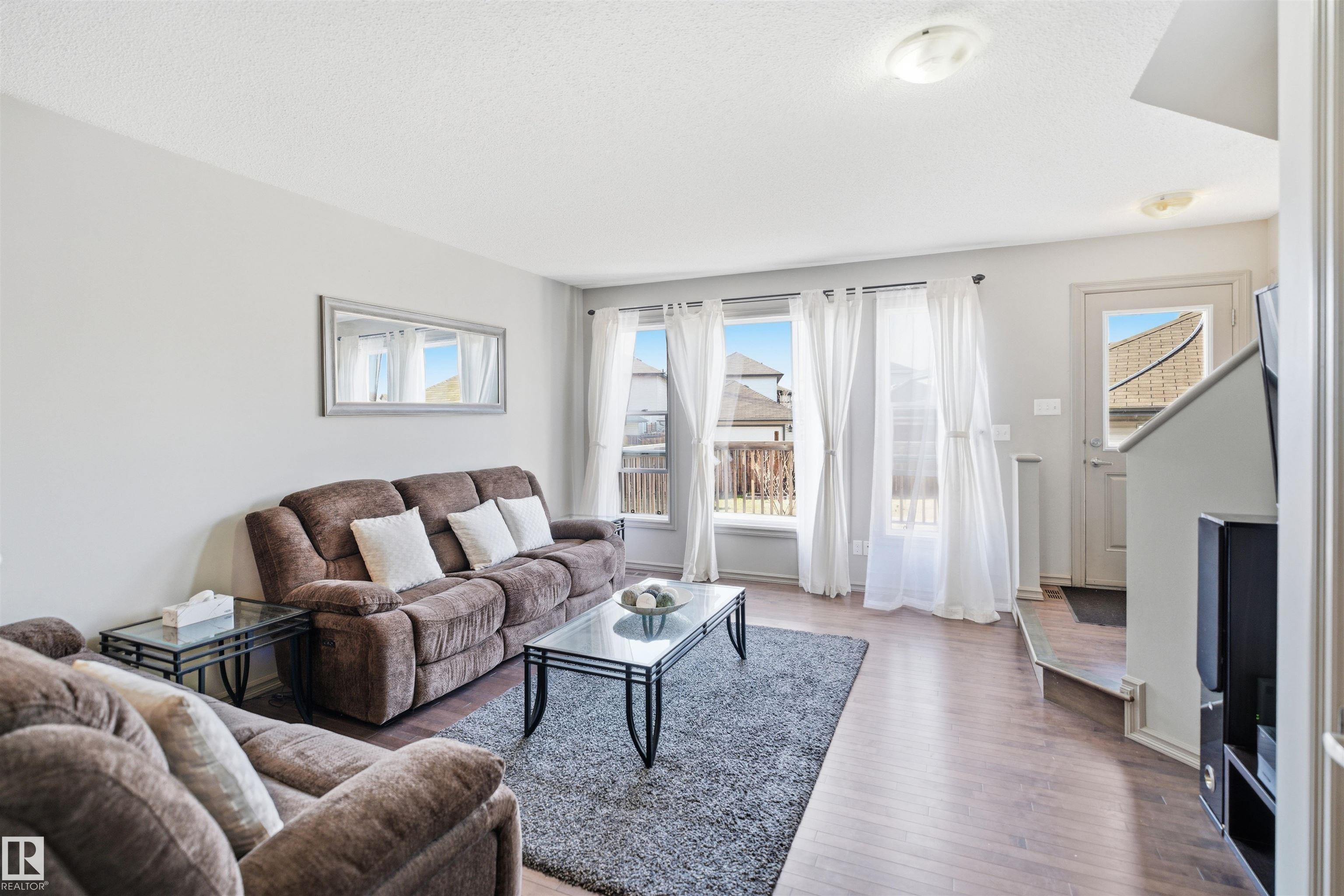 https://zimg.paragon.ice.com/ParagonImages/Property/PM/RAE/225400733/15/0/0/f2c51f67a2045684f3deb9a58a826278/1/e77dc896d2cb25b690d56c173f013227/225400733-de087505-5d83-4ed1-b014-d7e423f608f6.JPG