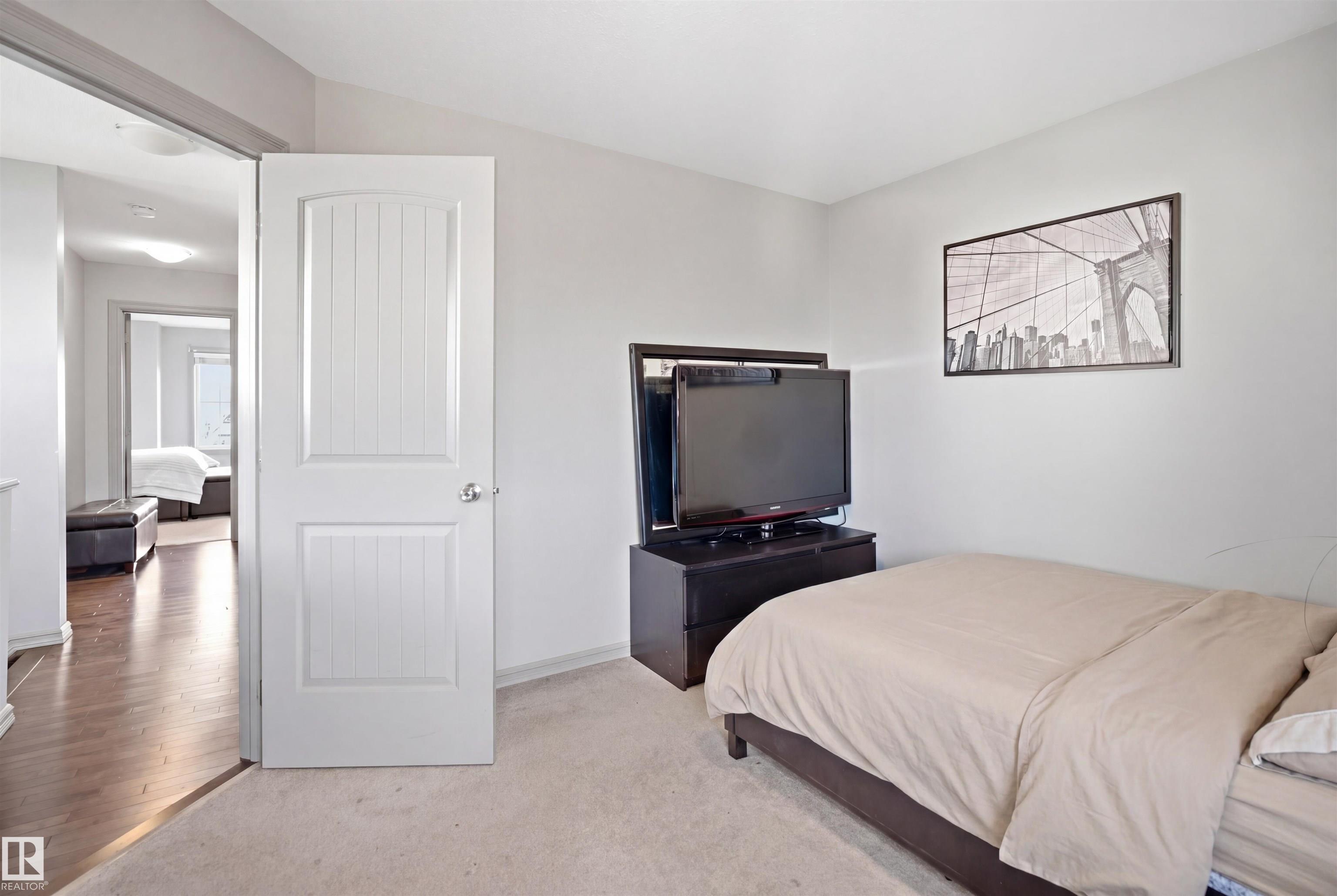 https://zimg.paragon.ice.com/ParagonImages/Property/PM/RAE/225400733/21/0/0/1b9b5d138ede733ab0cd051274e02622/1/e77dc896d2cb25b690d56c173f013227/225400733-3c9dbf8b-2587-4843-b2e6-cdeaedb0df2c.JPG