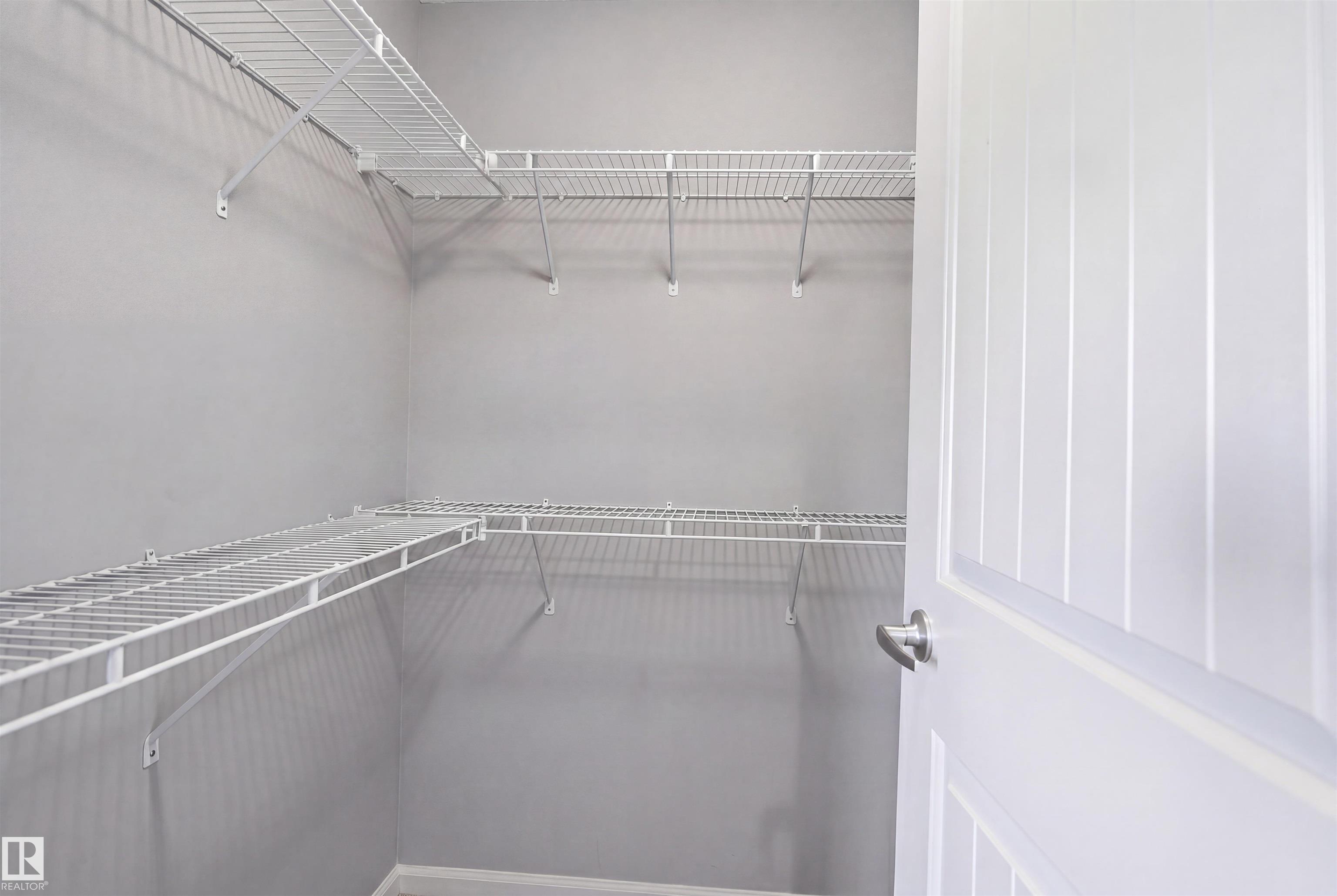 https://zimg.paragon.ice.com/ParagonImages/Property/PM/RAE/225400733/23/0/0/d00248629f0ba3b884f5575964b3e42e/1/e77dc896d2cb25b690d56c173f013227/225400733-b6e67e04-8e22-4a4a-b7e3-3ff01486598b.JPG