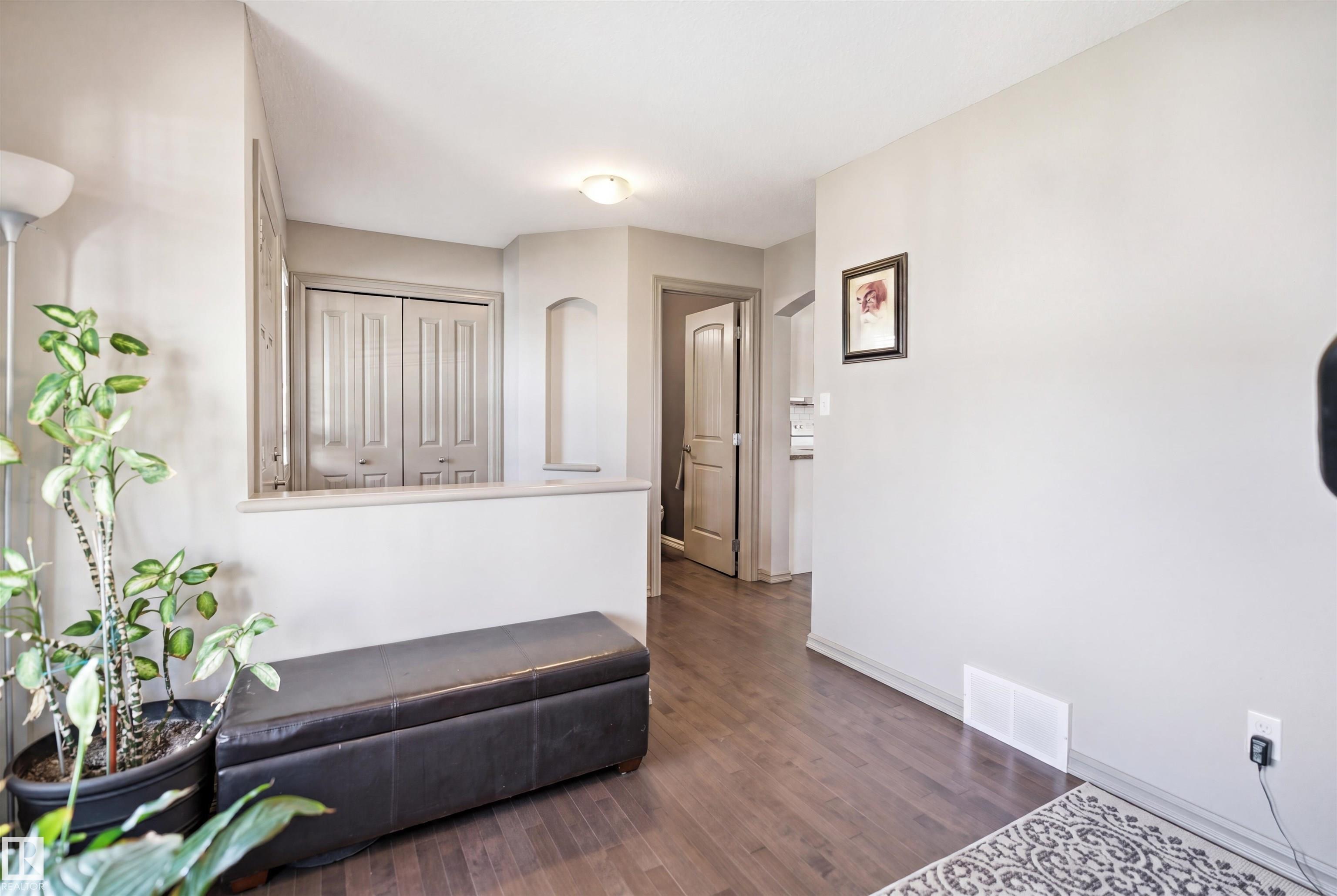 https://zimg.paragon.ice.com/ParagonImages/Property/PM/RAE/225400733/7/0/0/0df50d5aeef71d189119caf6d4af88e5/1/e77dc896d2cb25b690d56c173f013227/225400733-da2f73f0-7881-4531-8e35-88439908be06.JPG