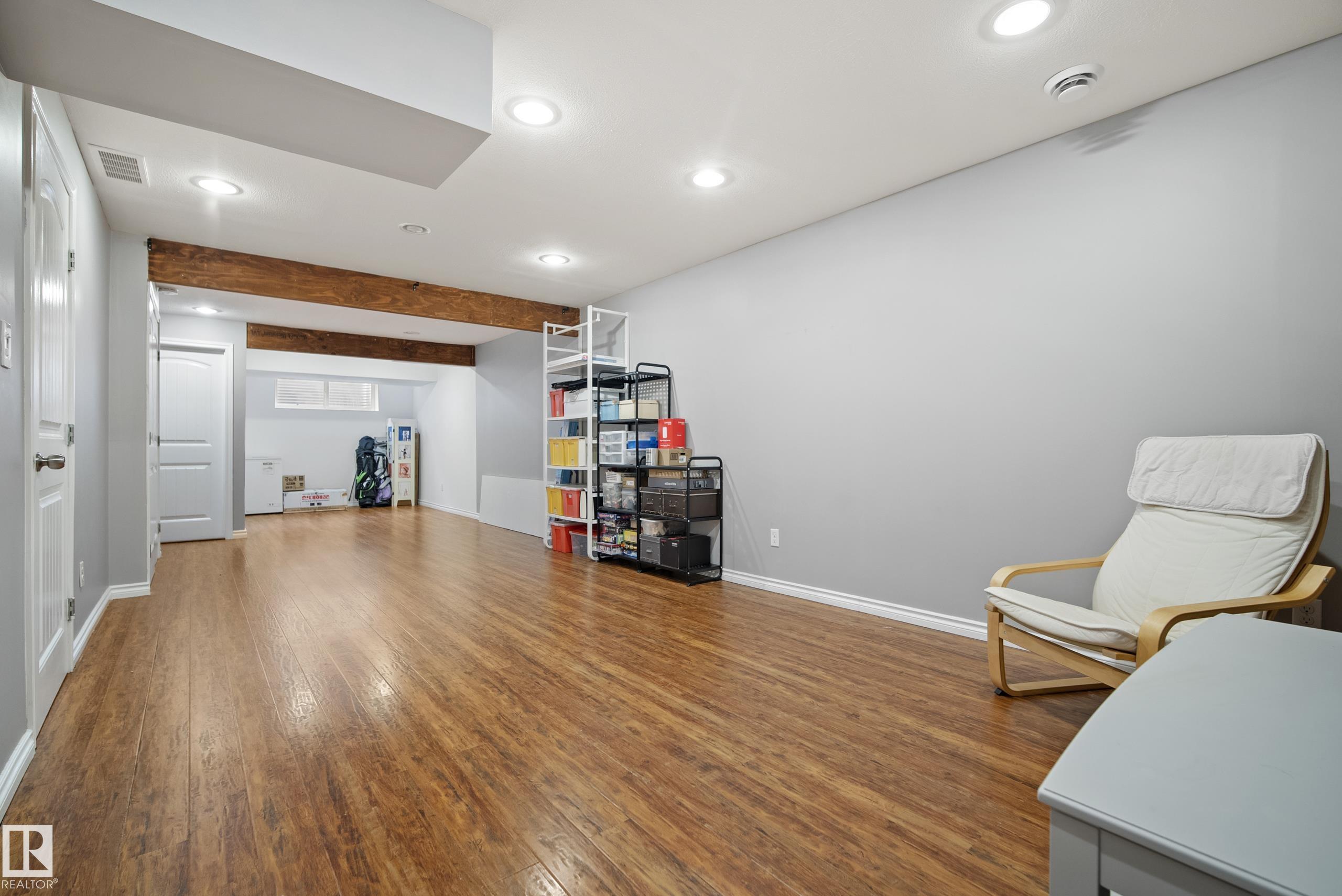 https://zimg.paragon.ice.com/ParagonImages/Property/PM/RAE/225400736/29/0/0/ea71a0981ba213b302971ac2a83965fb/1/c2ec1f65fdf59b769f68a19d0f0cd27d/225400736-ee1c315e-8089-4540-97d8-b51020dd66a4.JPG