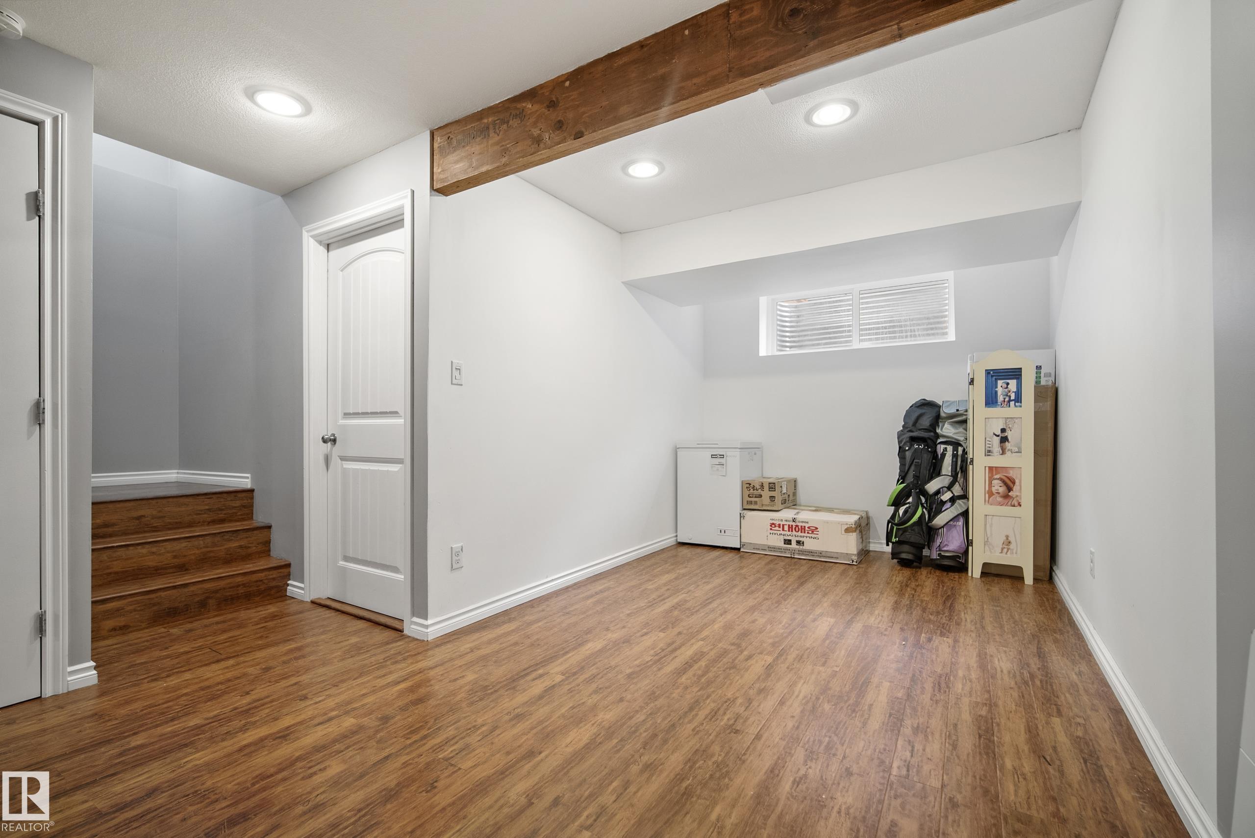 https://zimg.paragon.ice.com/ParagonImages/Property/PM/RAE/225400736/31/0/0/ebe26d8e9597b9fd67aa219702830c0c/1/c2ec1f65fdf59b769f68a19d0f0cd27d/225400736-e4463b8a-43cc-41cd-81f2-3f448f3141a6.JPG