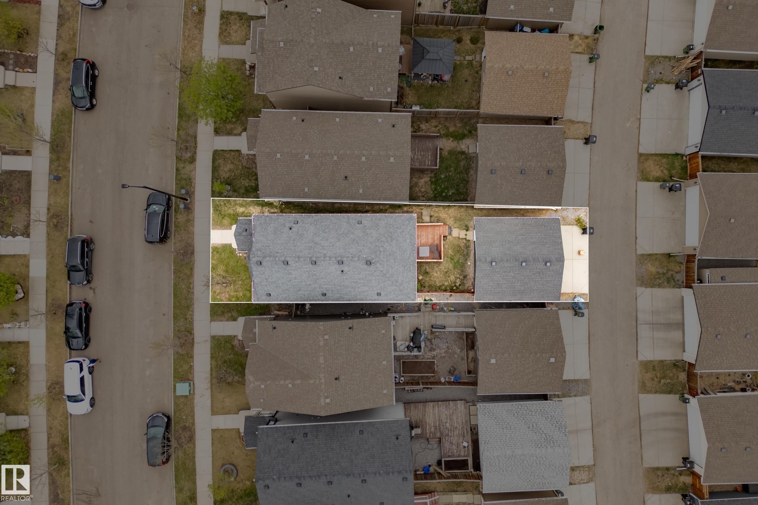 https://zimg.paragon.ice.com/ParagonImages/Property/PM/RAE/225400736/36/0/0/22e3255d69c2c732596ce35110435900/1/c2ec1f65fdf59b769f68a19d0f0cd27d/225400736-ee8e7197-3a90-4069-91ce-70bab6ae9f94.JPG