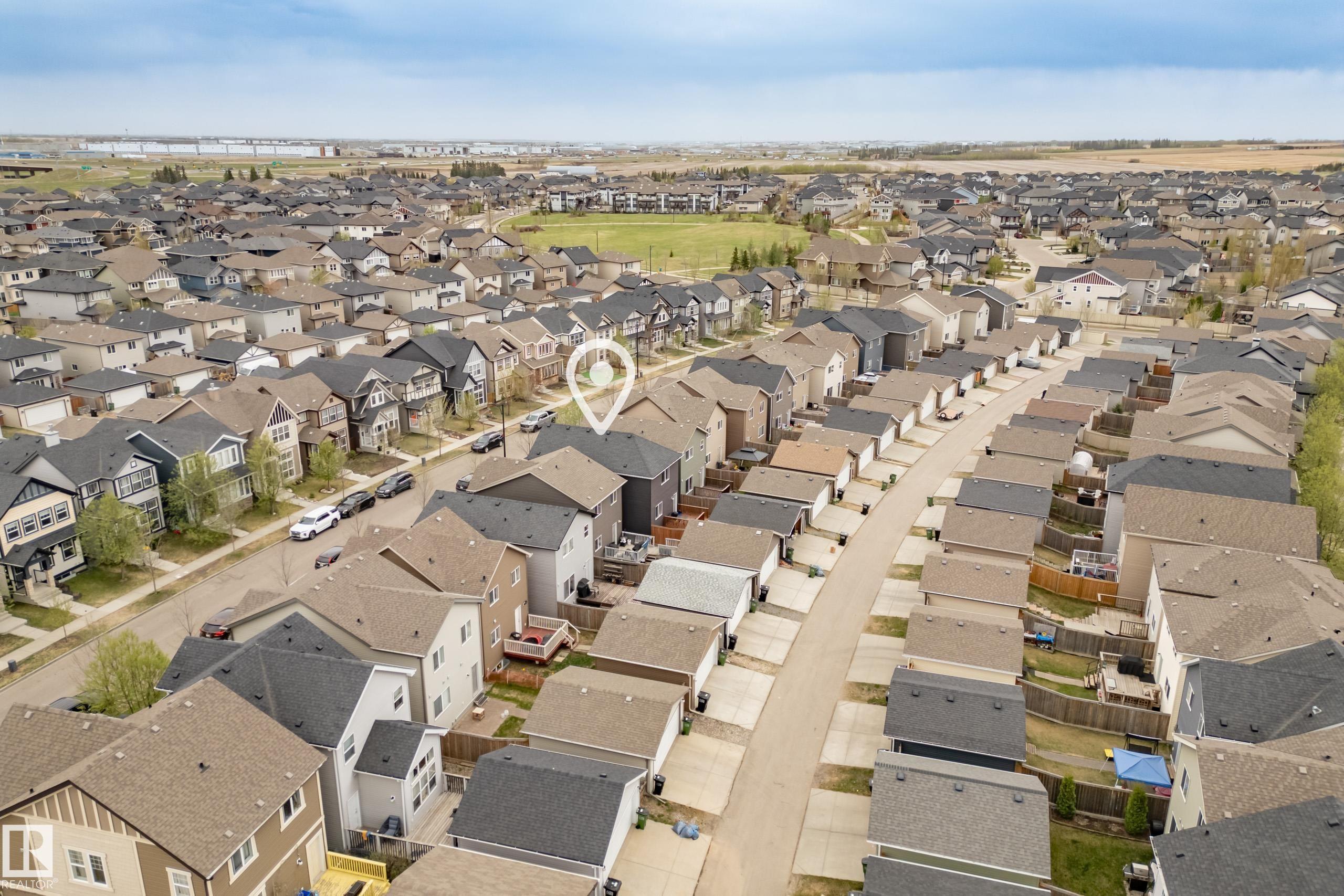 https://zimg.paragon.ice.com/ParagonImages/Property/PM/RAE/225400736/37/0/0/e5d2a08b8e14372d6319197bbf2e67f7/1/c2ec1f65fdf59b769f68a19d0f0cd27d/225400736-37c74c73-b8ad-4f61-9e0a-795e7141e3f3.JPG