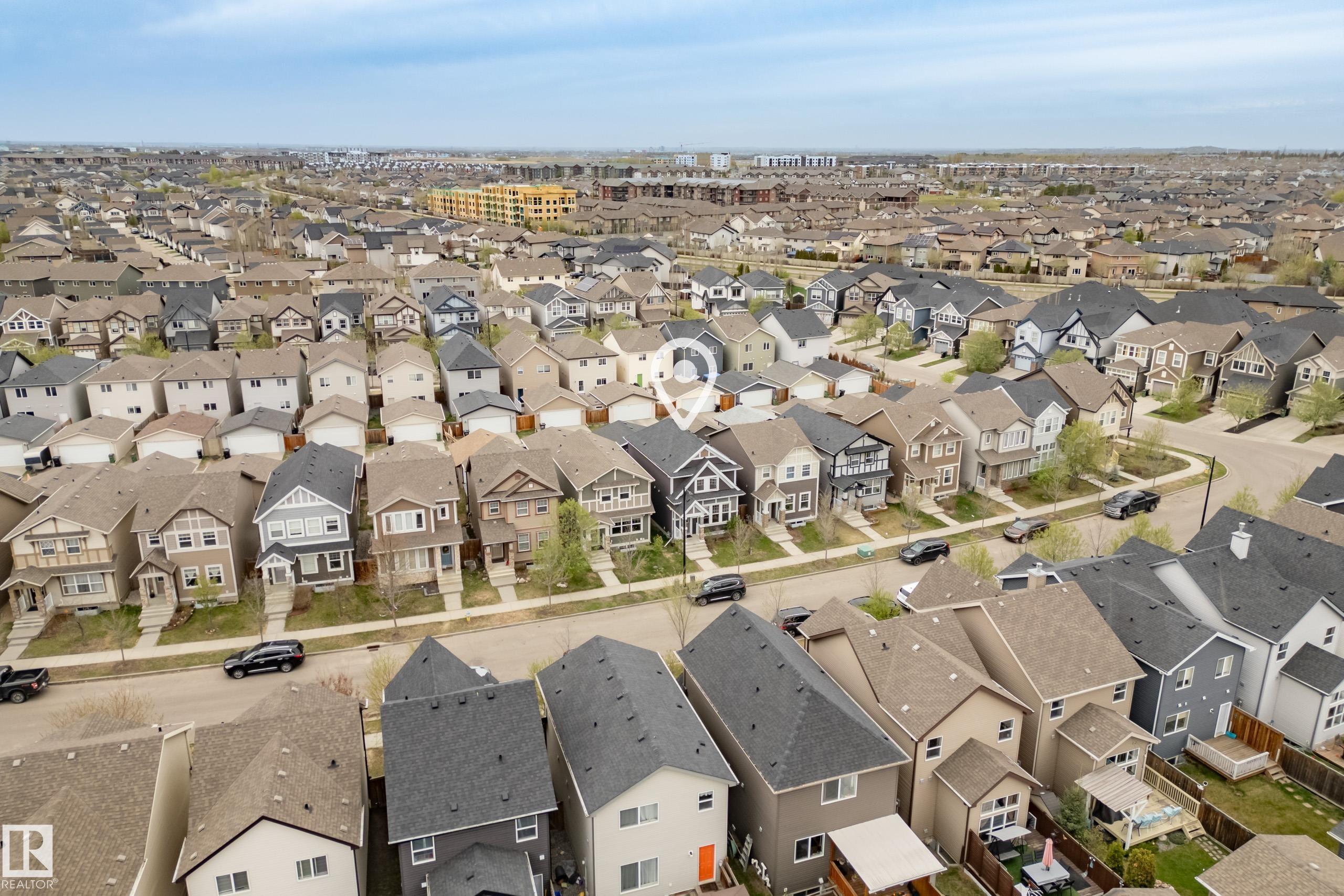 https://zimg.paragon.ice.com/ParagonImages/Property/PM/RAE/225400736/39/0/0/00056b49a44ab00eaaa9f7b329c327a5/1/c2ec1f65fdf59b769f68a19d0f0cd27d/225400736-8afced39-6b33-4af9-aeb0-353816e1790e.JPG