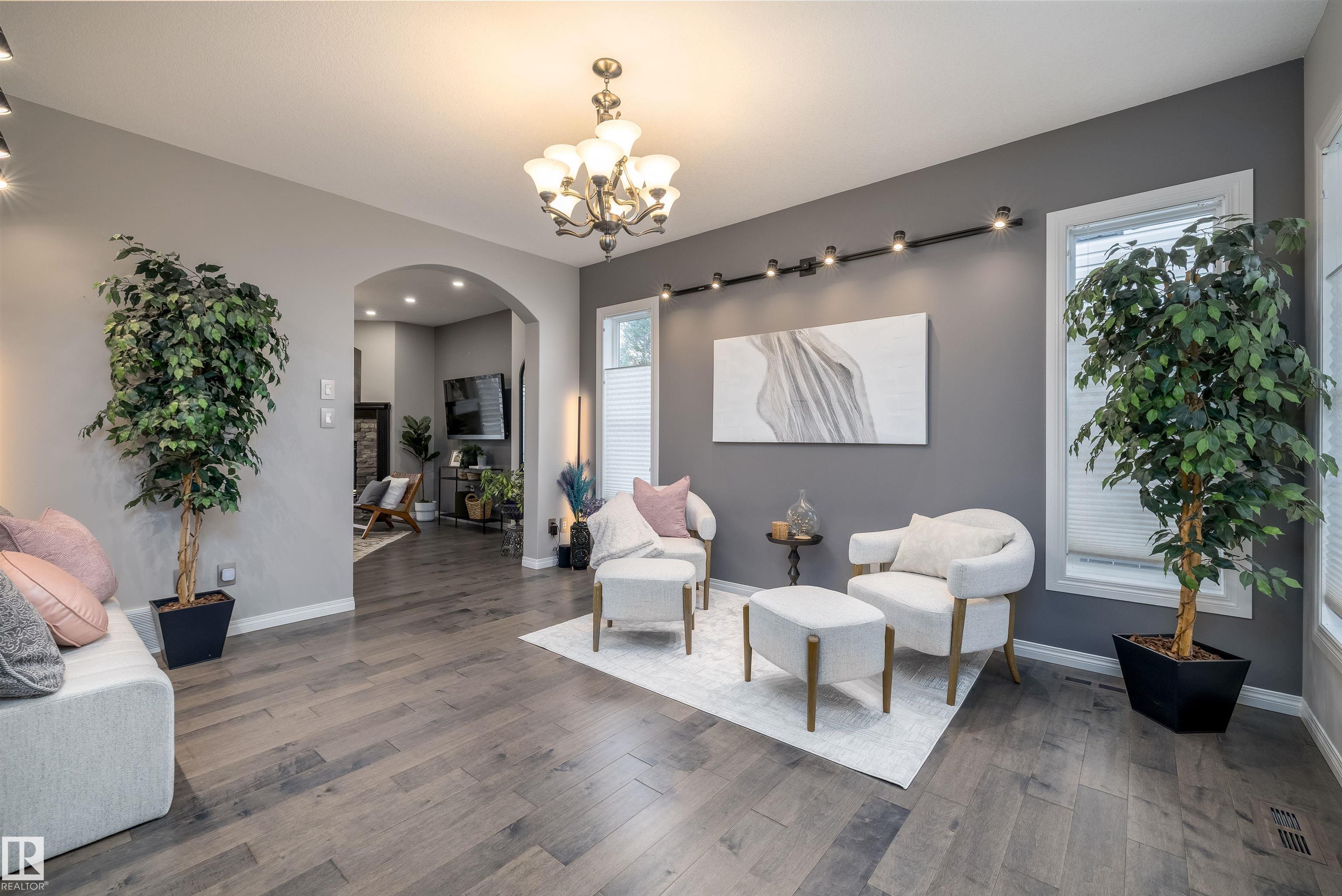 https://zimg.paragon.ice.com/ParagonImages/Property/PM/RAE/225400737/4/0/0/5c423a225f834c8d423cc4cd9f6aed73/1/e23cb10d5ae98557a9c7de5814f28a13/225400737-501a02cb-08a4-4e05-81b7-cc00330d2082.JPG