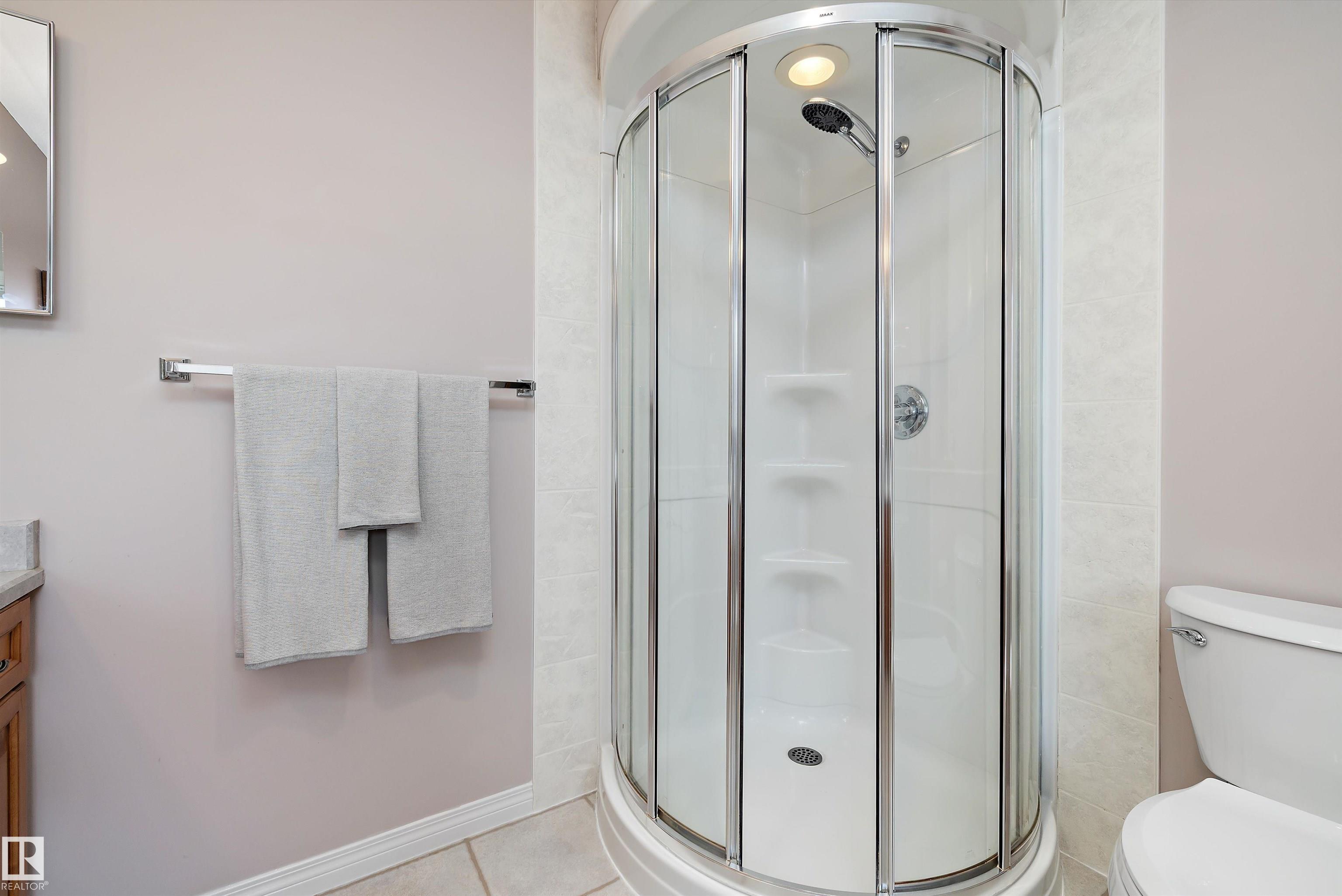 https://zimg.paragon.ice.com/ParagonImages/Property/PM/RAE/225400737/41/0/0/d24b7d0fc60a6d32be5140edcd969673/1/e23cb10d5ae98557a9c7de5814f28a13/225400737-af550d29-5bef-4cc5-afd7-c807f38d3440.JPG
