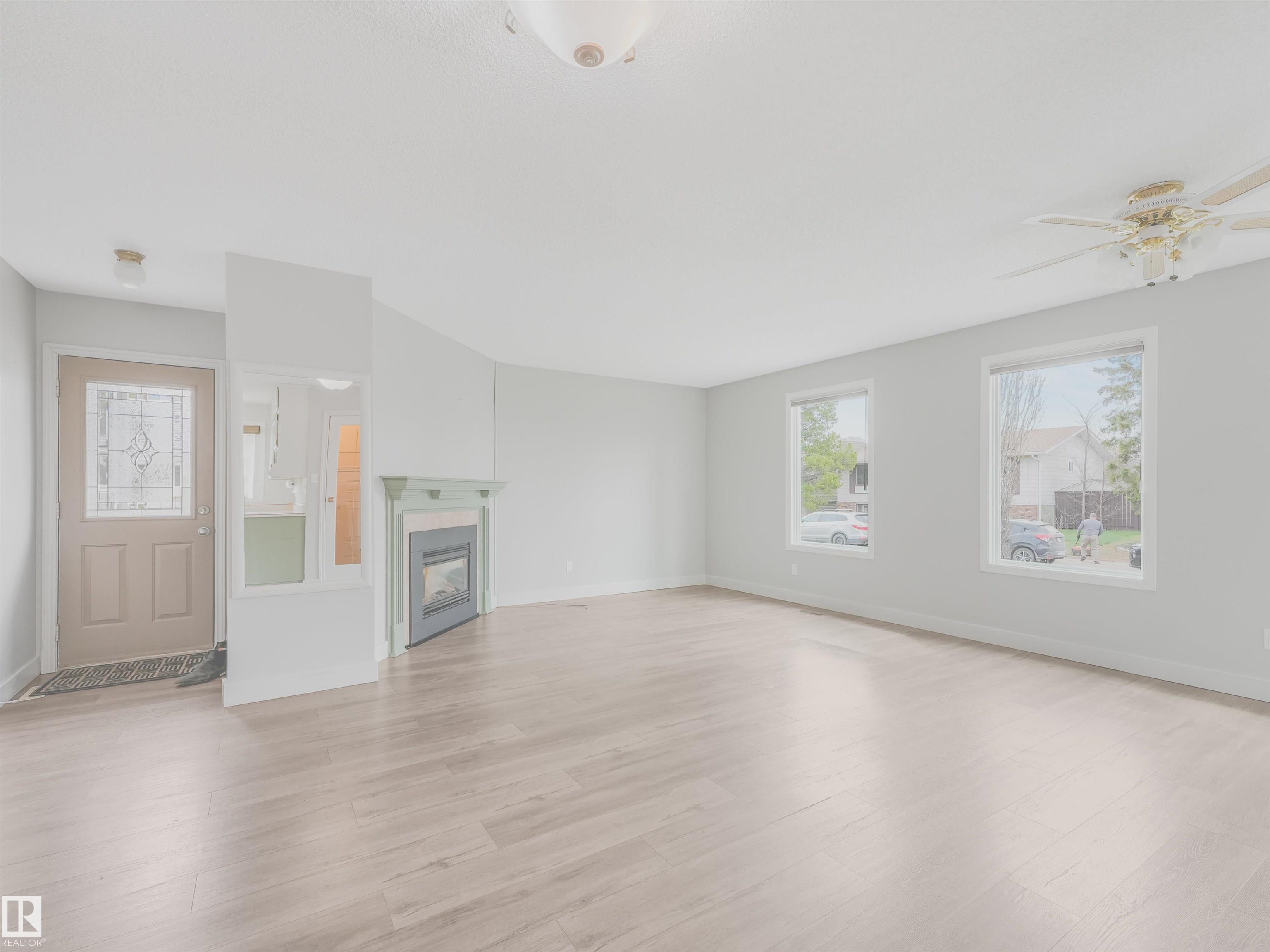 https://zimg.paragon.ice.com/ParagonImages/Property/PM/RAE/225400740/27/0/0/50edaa708627fe1ee4a1fba64c54b6b2/1/4757c3dde1cbd7ceb2e1b9aed7463330/225400740-d0e01394-d47f-4c60-981c-7f9ab364a3ff.JPG