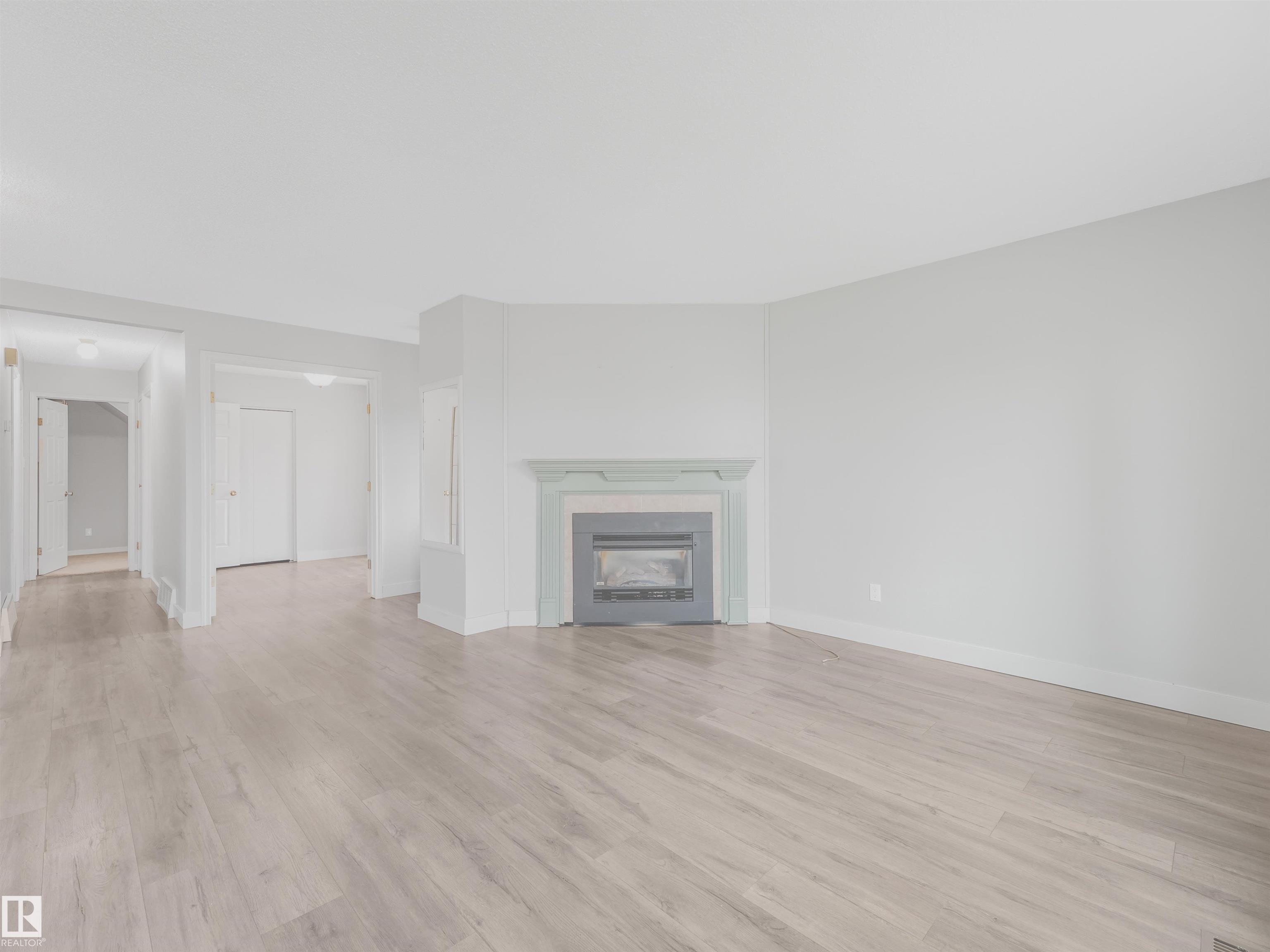 https://zimg.paragon.ice.com/ParagonImages/Property/PM/RAE/225400740/29/0/0/2e846840d2dfdb8fb4fbf8d6cd22ace5/1/4757c3dde1cbd7ceb2e1b9aed7463330/225400740-6a889269-f7a9-41ad-ad5f-5d219c29c18f.JPG