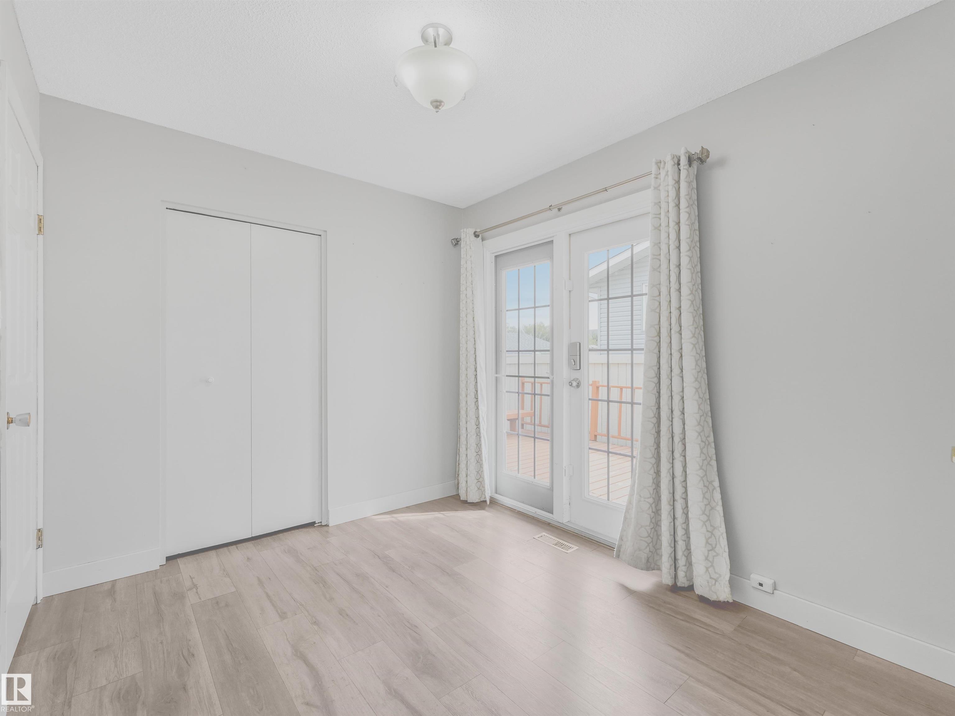 https://zimg.paragon.ice.com/ParagonImages/Property/PM/RAE/225400740/33/0/0/c9dc3ac2b83d811d855720d04876292a/1/4757c3dde1cbd7ceb2e1b9aed7463330/225400740-49a19269-0449-4180-b96f-a71c1c293c4f.JPG
