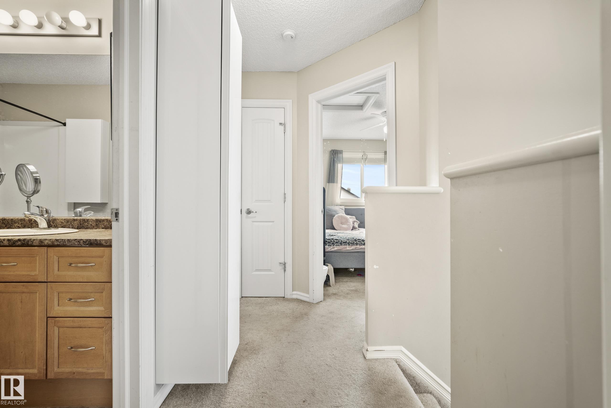 https://zimg.paragon.ice.com/ParagonImages/Property/PM/RAE/225400743/21/0/0/35ed8fd8d1bd89e75f8fe3a38597ccb0/1/e8dc5985513791429fb6c9d29d97fd20/225400743-7b6ad3fa-32ab-4557-acc3-7a90a2097d4f.JPG