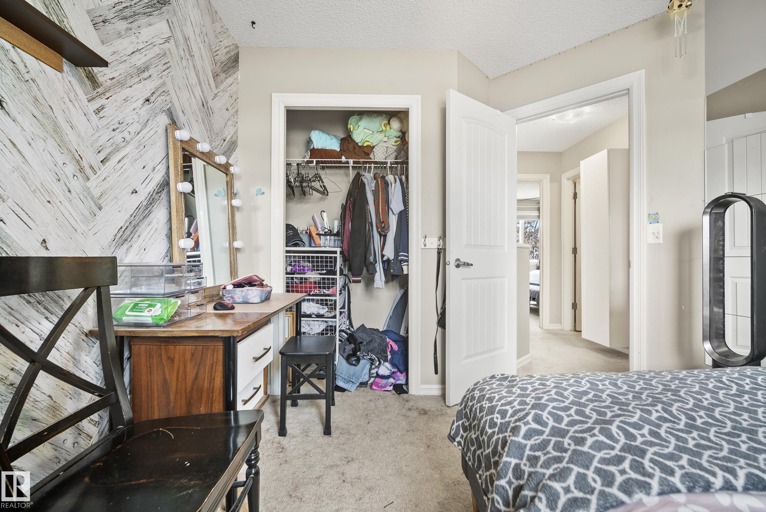 https://zimg.paragon.ice.com/ParagonImages/Property/PM/RAE/225400743/27/0/0/6faa855215e70b77a22d78cba5245620/1/e8dc5985513791429fb6c9d29d97fd20/225400743-ac28350f-5a46-4a51-9d4f-387dbf7d384d.JPG