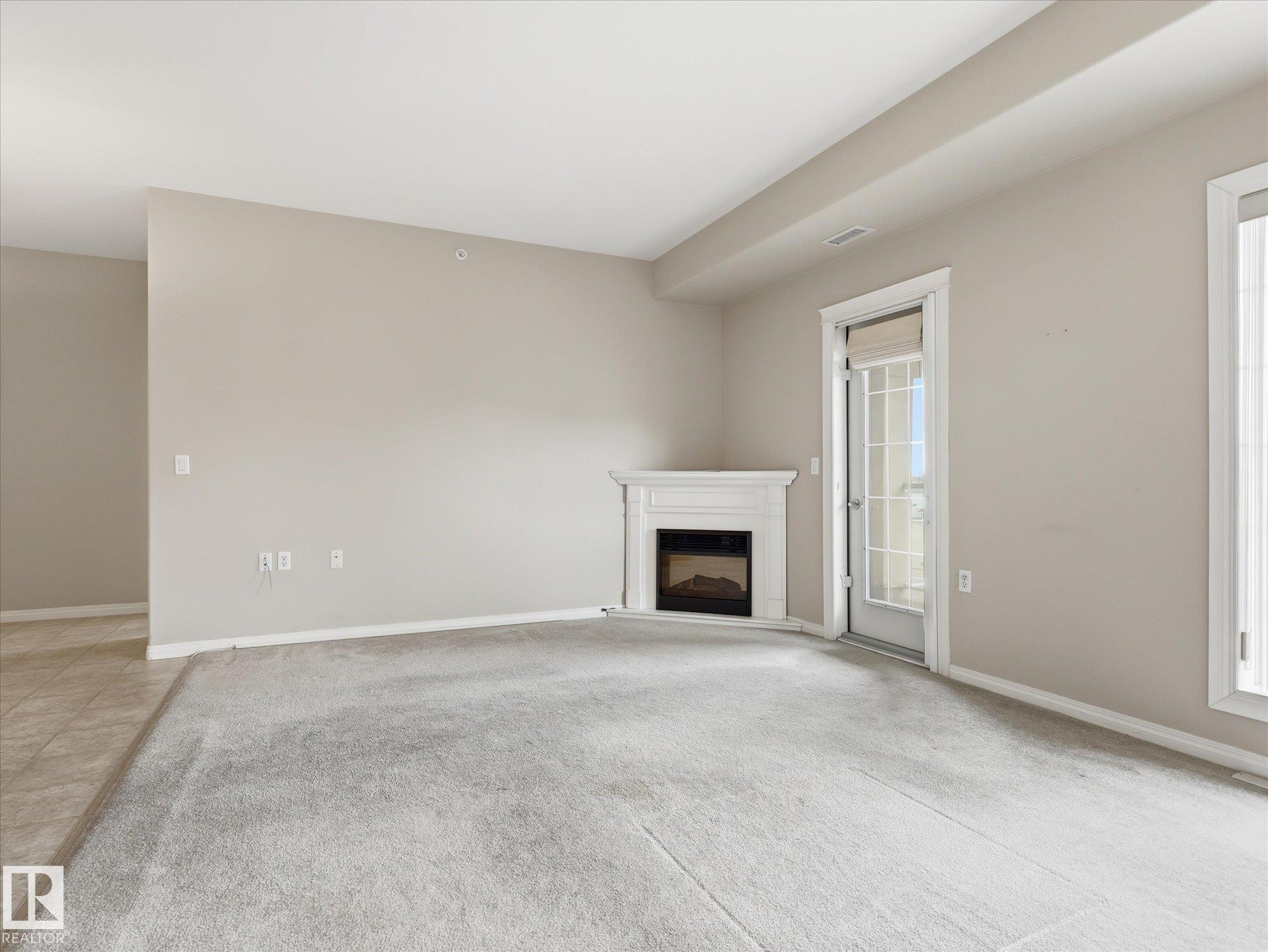 https://zimg.paragon.ice.com/ParagonImages/Property/PM/RAE/225400746/10/0/0/7baab8ffdf81c991878dbec066345425/1/3aa41e326695d96bc9672abc90f28cc2/225400746-a98f09bc-7cfc-4b14-8c39-979698d6a0d9.JPG