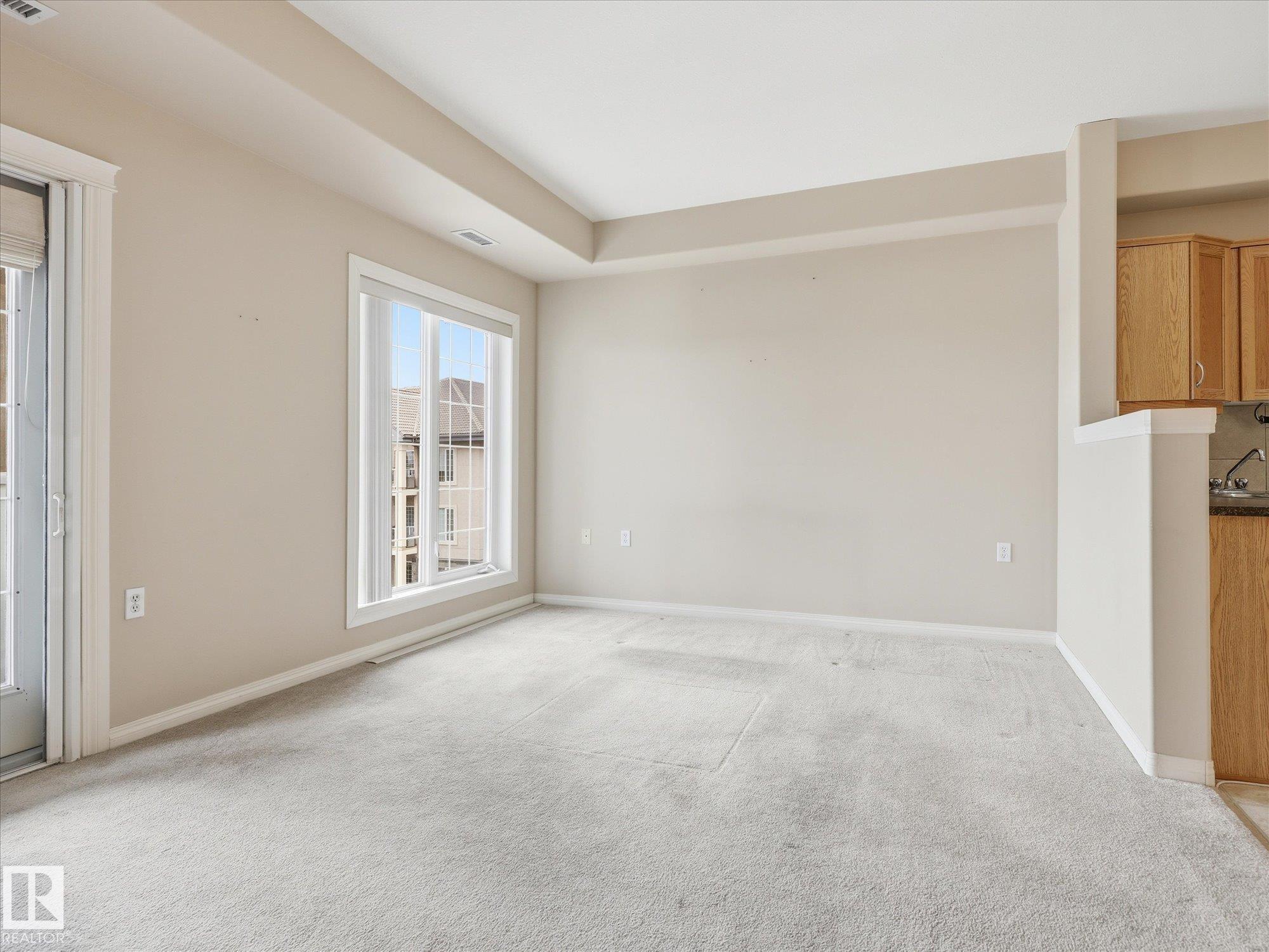 https://zimg.paragon.ice.com/ParagonImages/Property/PM/RAE/225400746/9/0/0/1c5147616e0626c223aa3aefc06e06e4/1/3aa41e326695d96bc9672abc90f28cc2/225400746-2cbe1dc1-bcc5-4d34-94b9-ca3abf522961.JPG